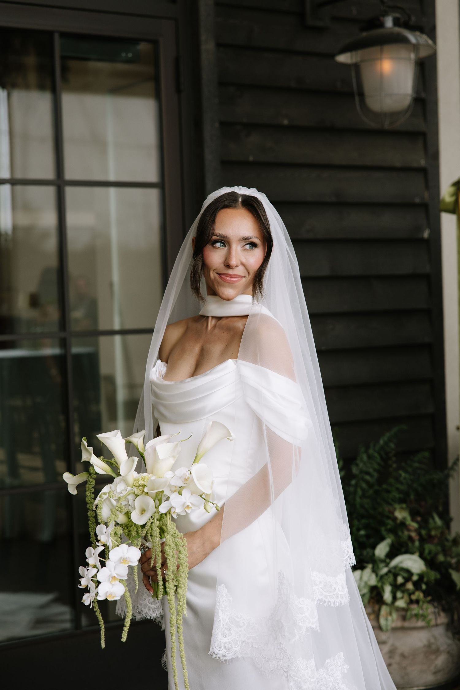Authentic wedding photography capturing real moments, emotions, and meaningful details in a timeless editorial style.