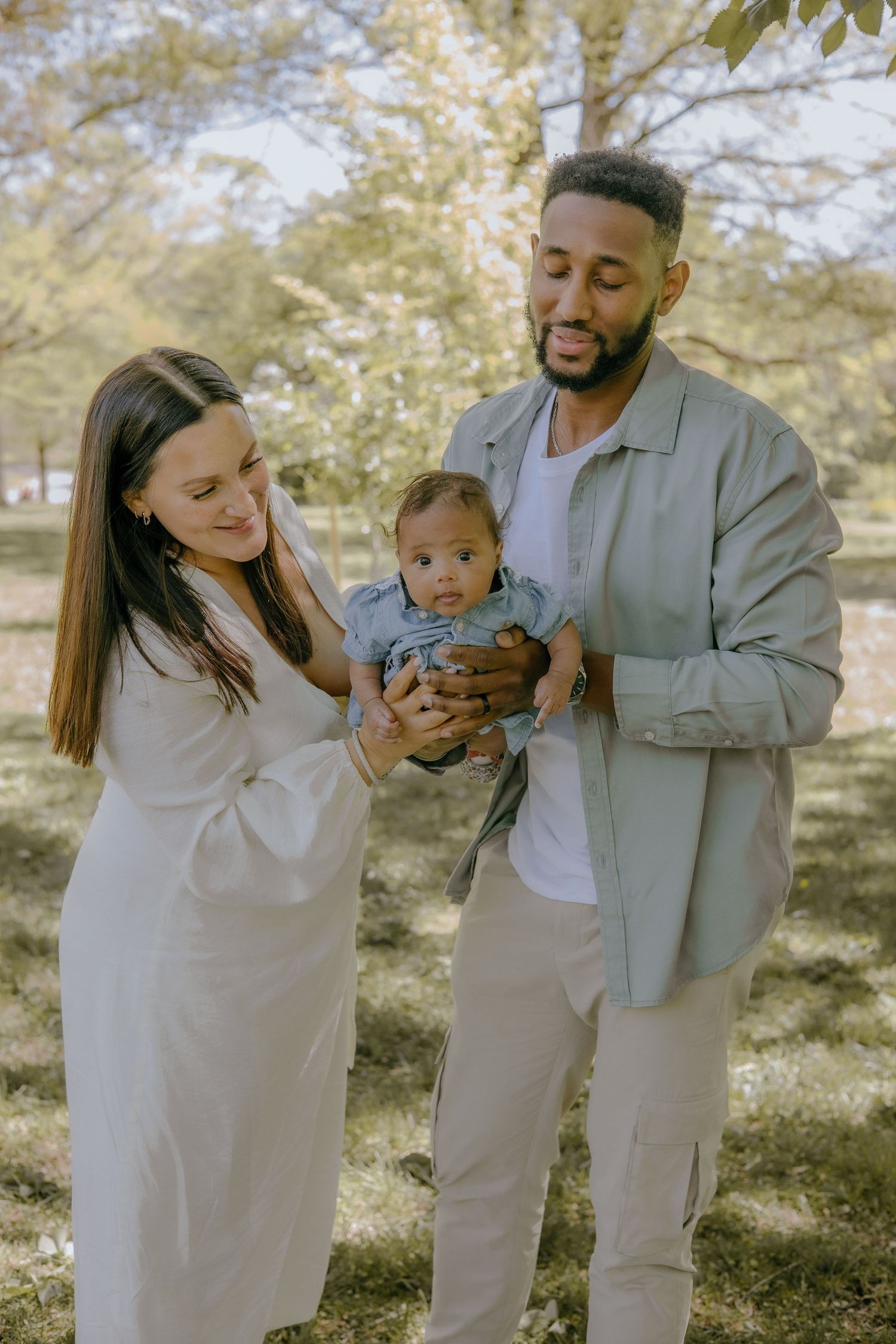 Philadelphia family photography capturing candid, joyful moments with natural light, genuine connection, and timeless portraits for families