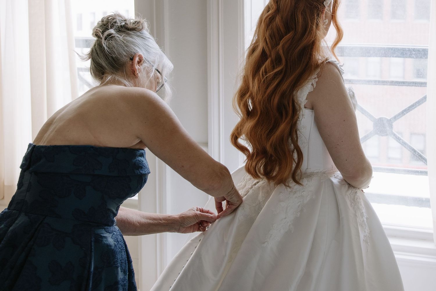 Authentic wedding photography capturing real moments, emotions, and meaningful details in a timeless editorial style.