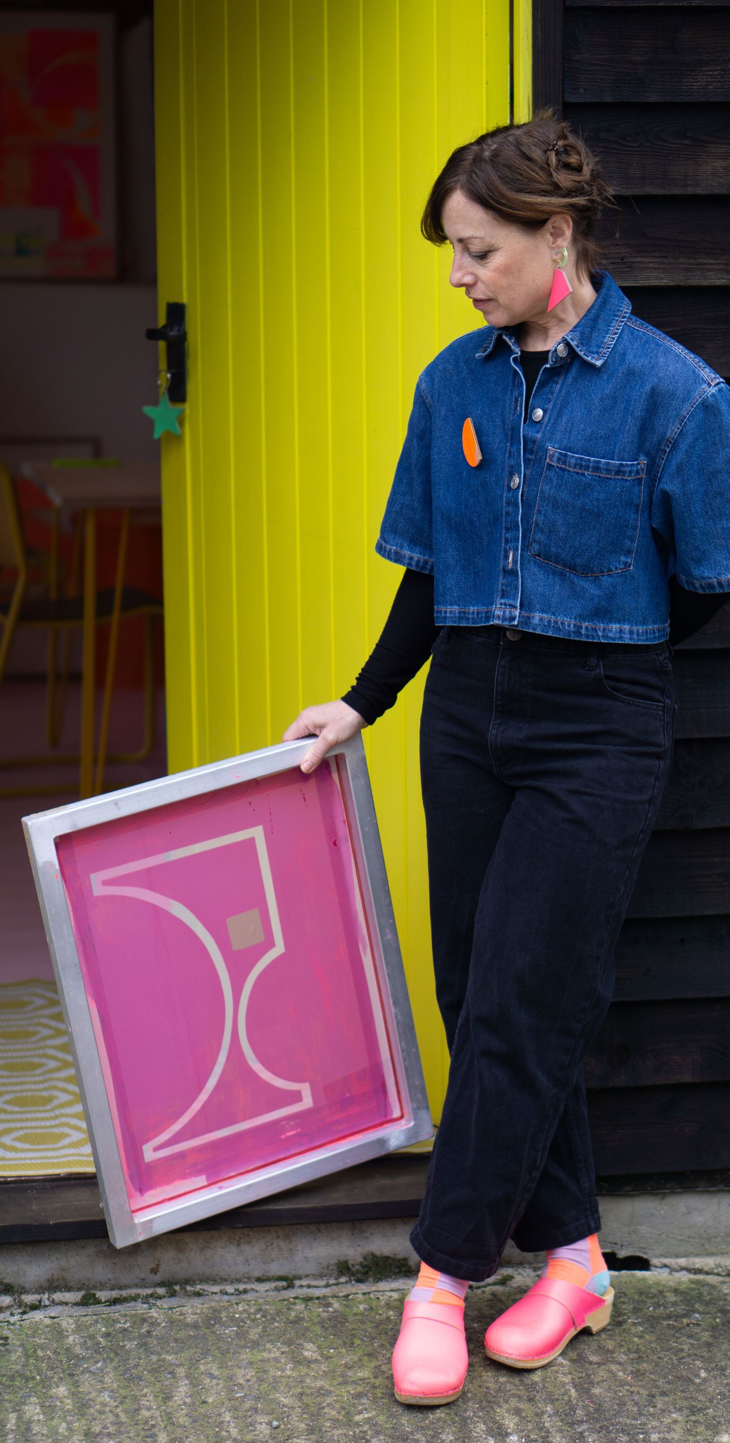 Devon portrait photographer Felicity Billen photographing screen printer Jo Norman, for her brand shoot