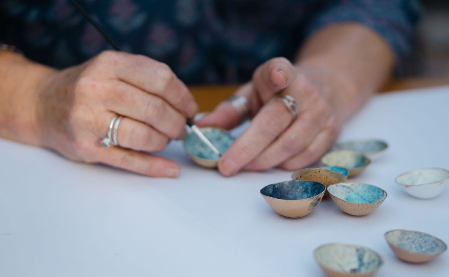 Felicity Billen, Devon portrait and brand photographer, takes pictures of Newton Abbot artist Julia Chatting