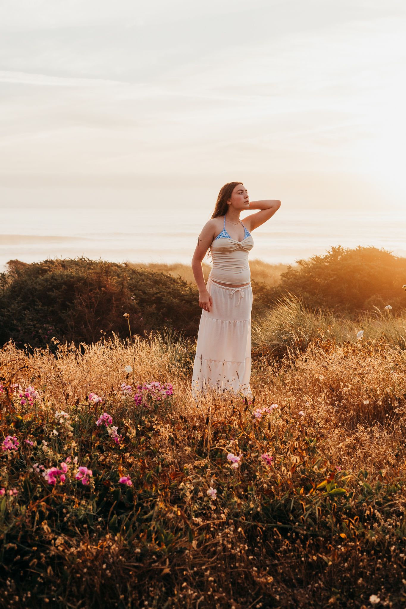 sunset photography, senior portraits, golden hour, beauty, coastal, beach, Oregon coast