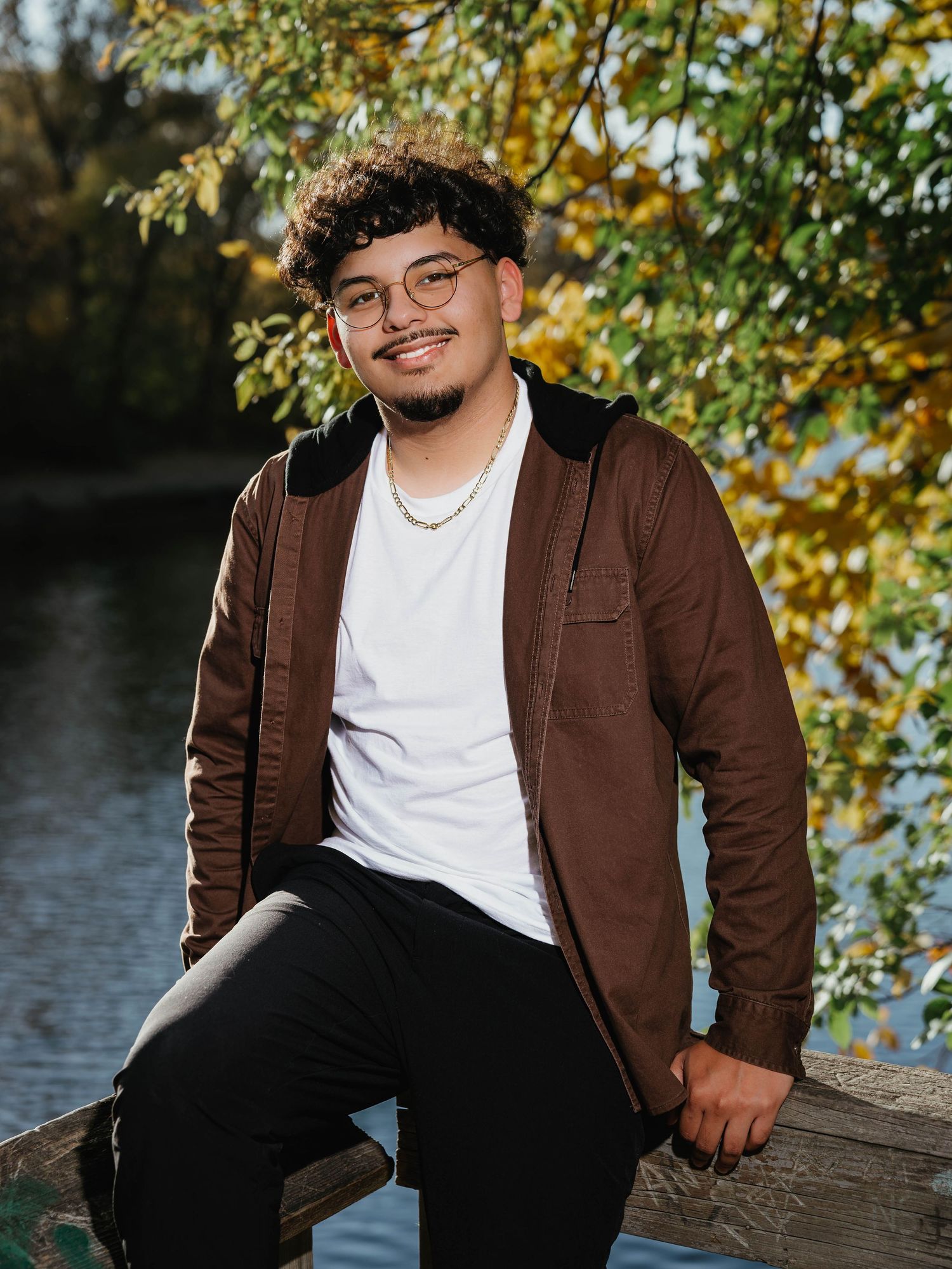 Senior guy sessions by Juve Photography in Saint Paul | Minneapolis, MN. Unique, stylish portraits that capture your personality and style.