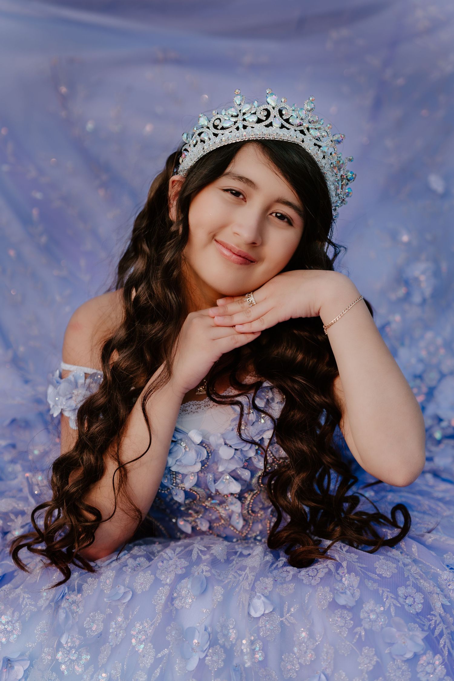Celebrate your Quinceañera in style with a timeless Sweet XV photo session by Juve Photography, serving Saint Paul & Minneapolis, Minnesota.