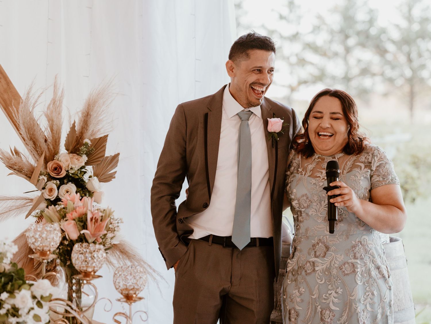 Celebrate your love with stunning summer wedding portraits, Minneapolis-  Saint Paul, captured by Juve Photography.