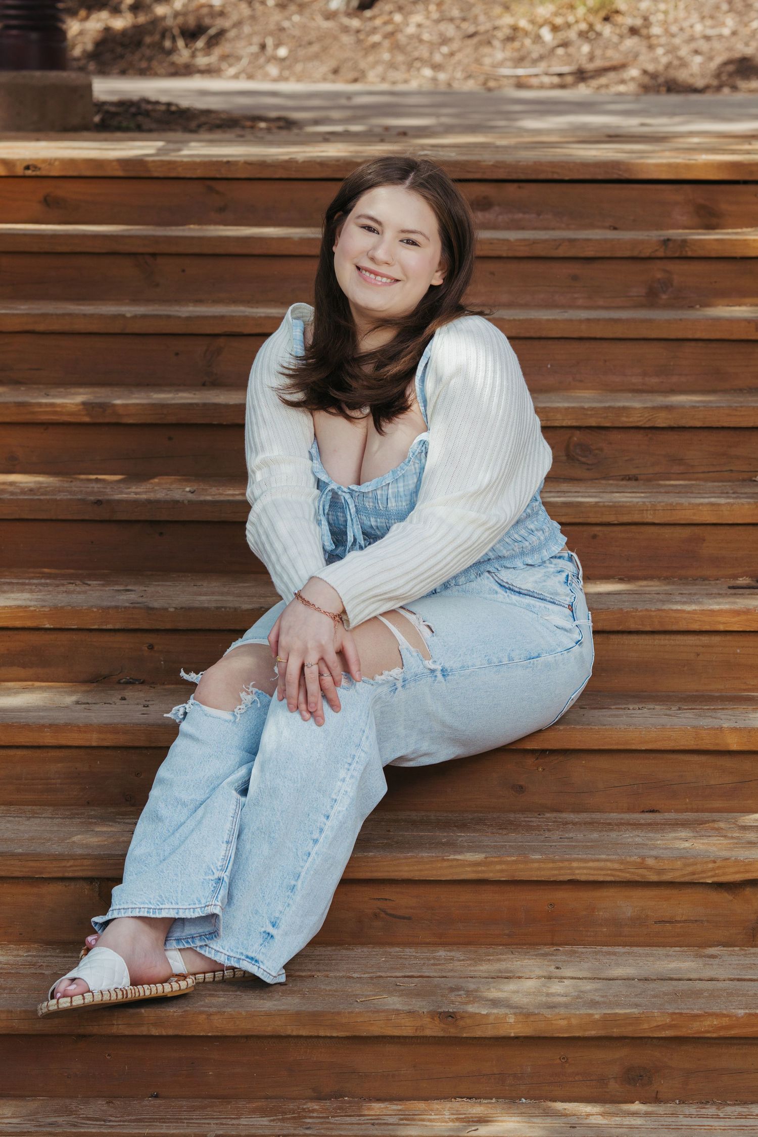 Senior photo of Bianca at Centennial Lakes in Edina, MN by JuvePhotography – natural, vibrant portraits in the Twin Cities.