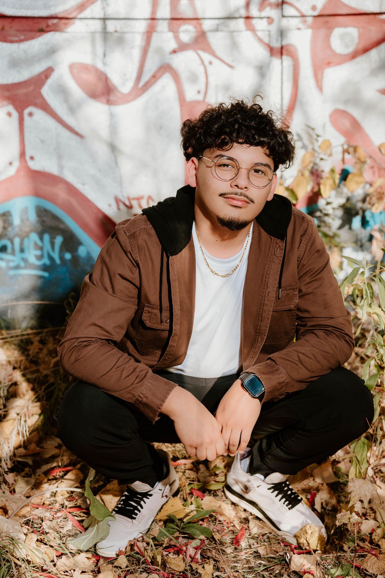 Senior guy sessions by Juve Photography in Saint Paul | Minneapolis, MN. Unique, stylish portraits that capture your personality and style.