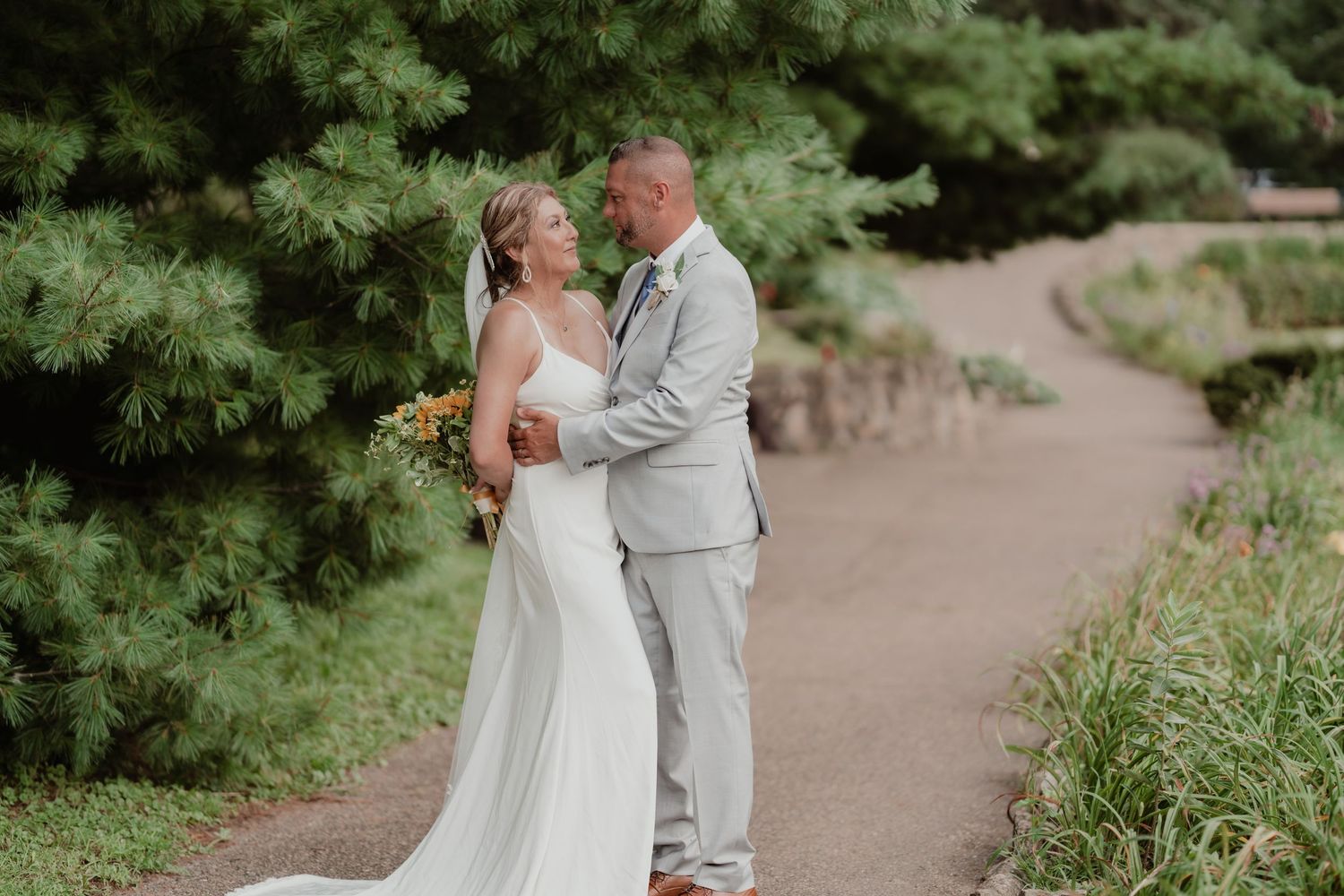 wedding Portrait by Juve Photography at Como Park, Saint Paul Minnesota