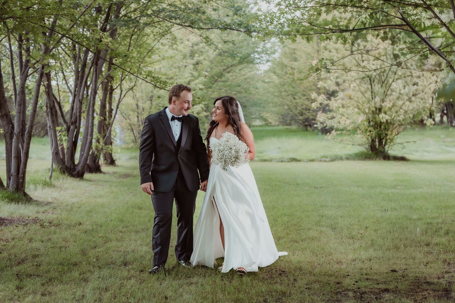 wedding Portrait by Juve Photography at Five Family ranch, Marshall, MN