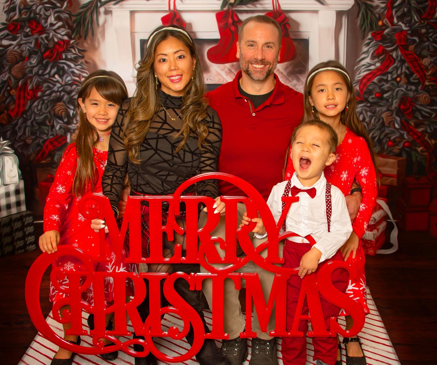 family of 5 merry christmas