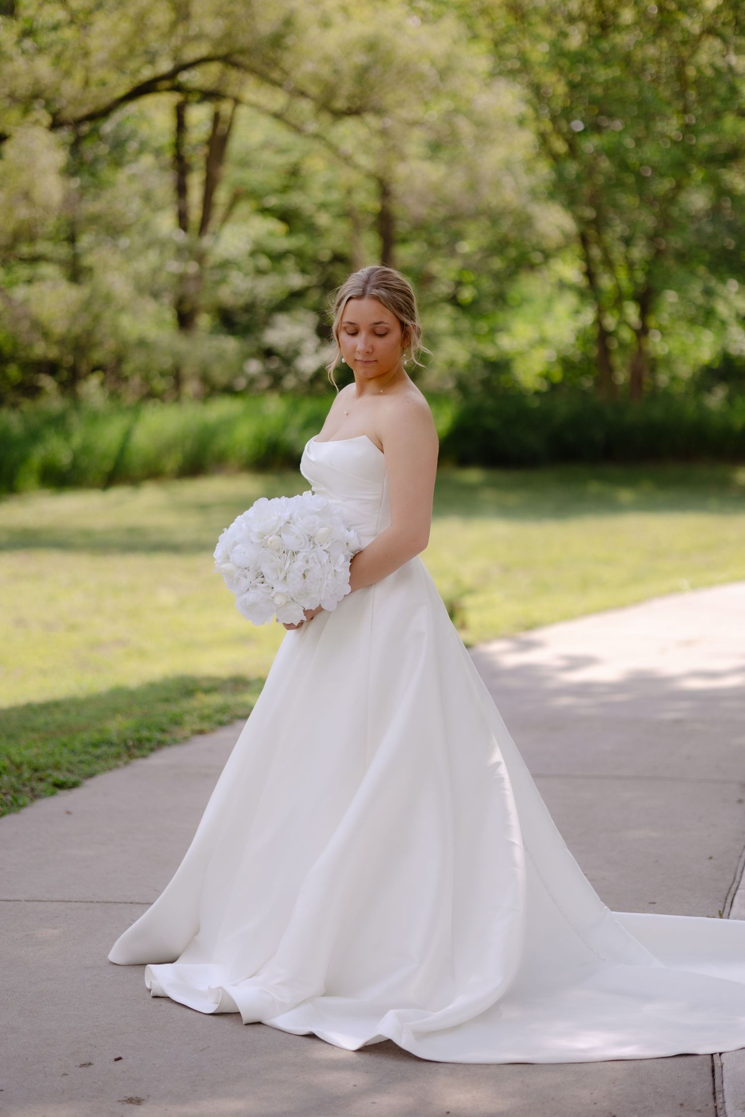 Traditional wedding photographer
Nostalgic wedding photography