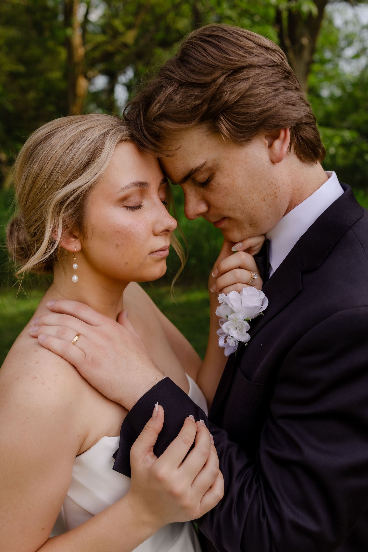 Traditional wedding photographer
Nostalgic wedding photography