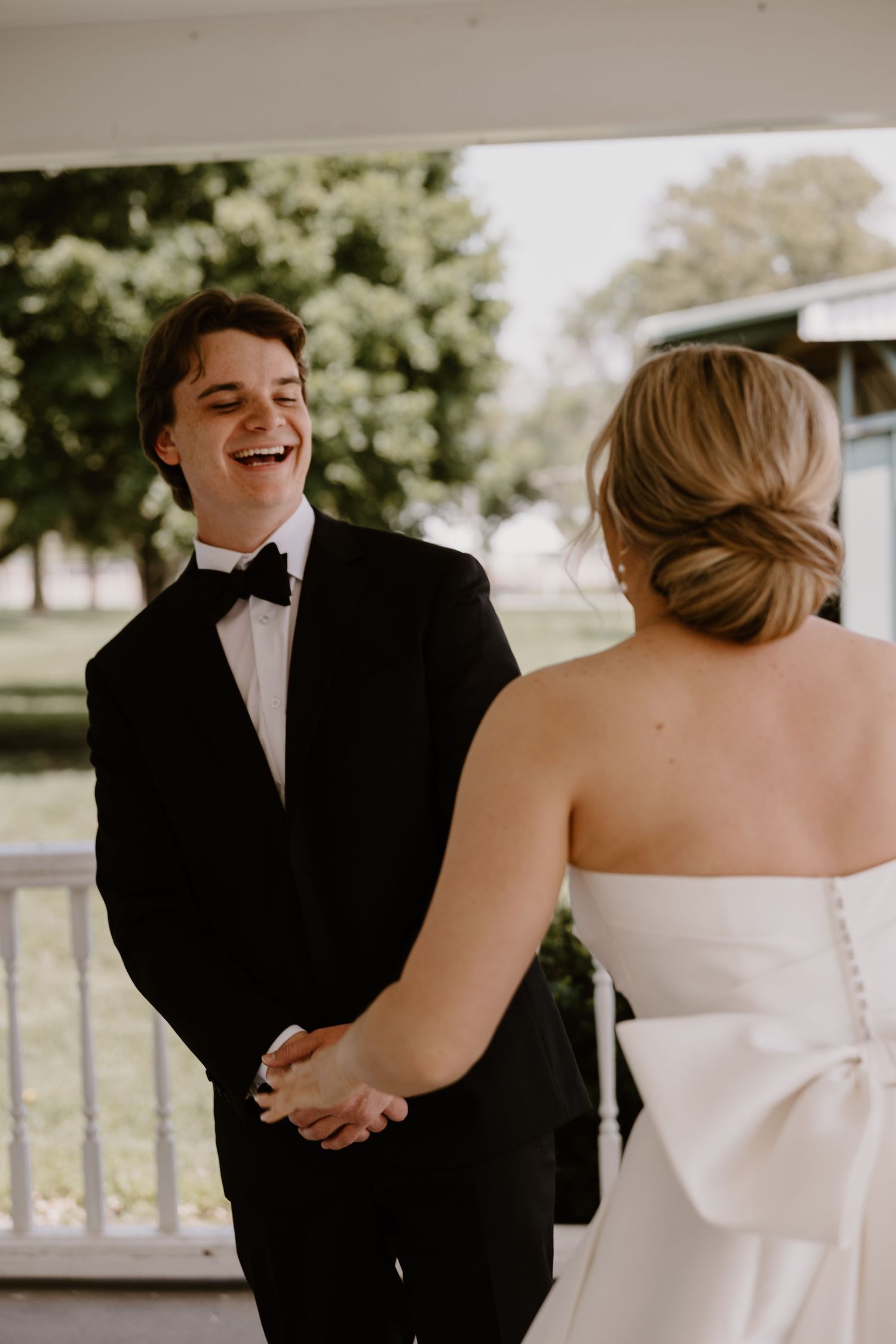 Traditional wedding photographer
Full-day wedding photography coverage
Midwest wedding photographer
Nebraska wedding photographer