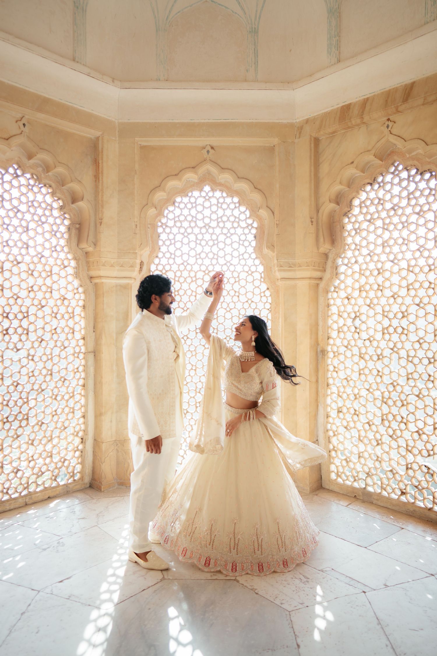 Couple portrait at Amber Fort Jaipur during sunrise pre wedding shoot