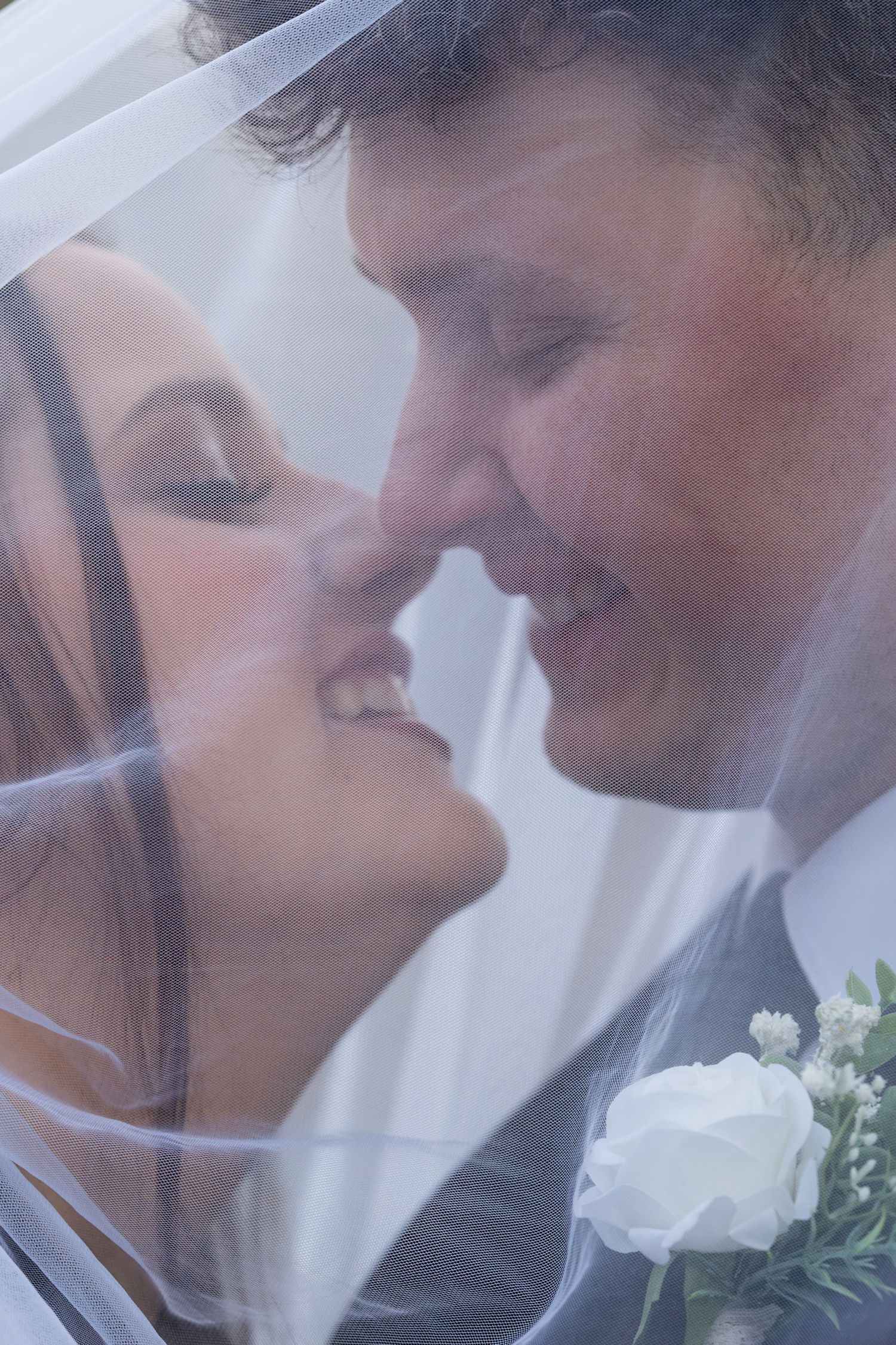 Wedding couple portrait in Southaven, Mississippi photography