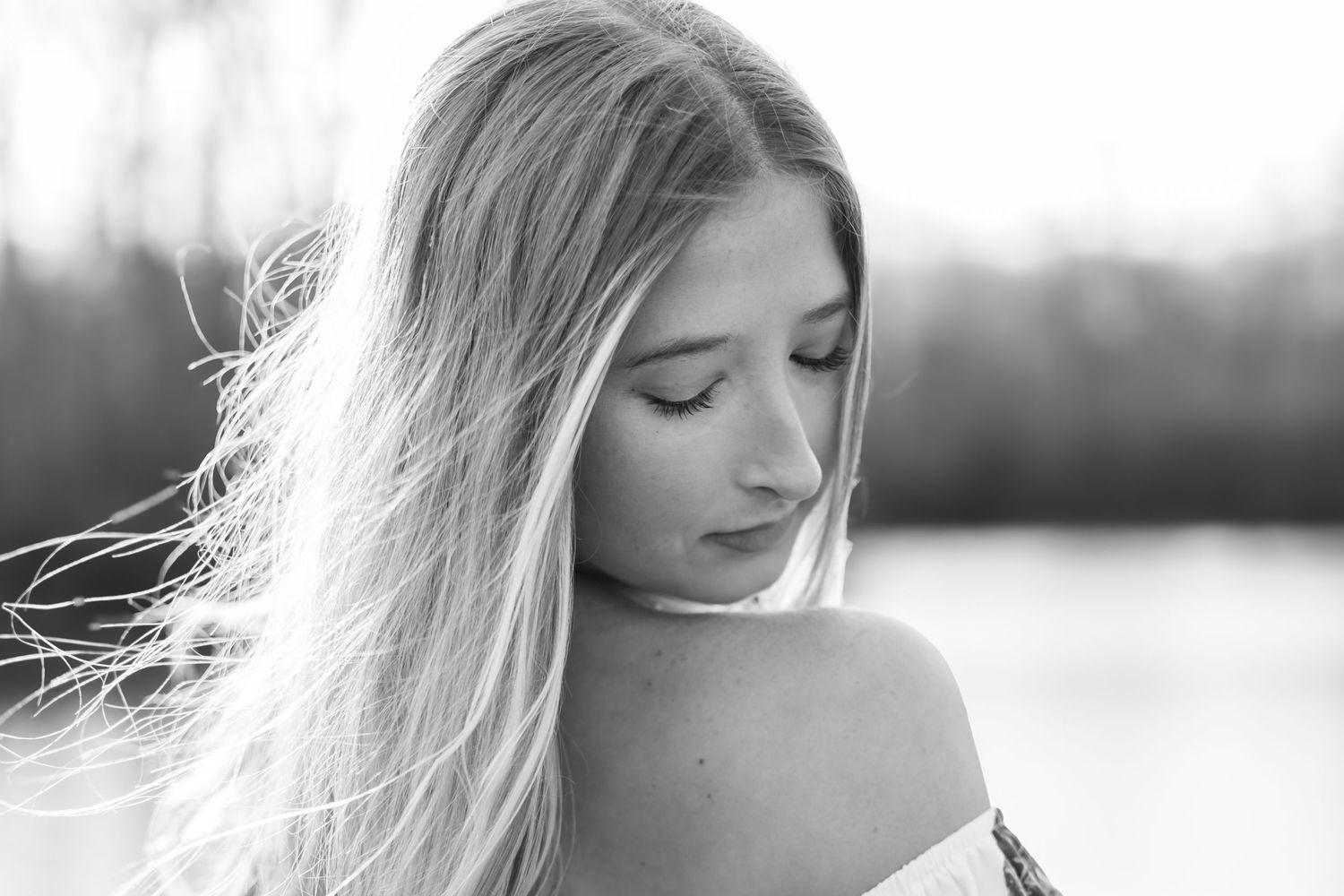 High School Senior portrait photography Cleveland Mississippi monochrome beauty
