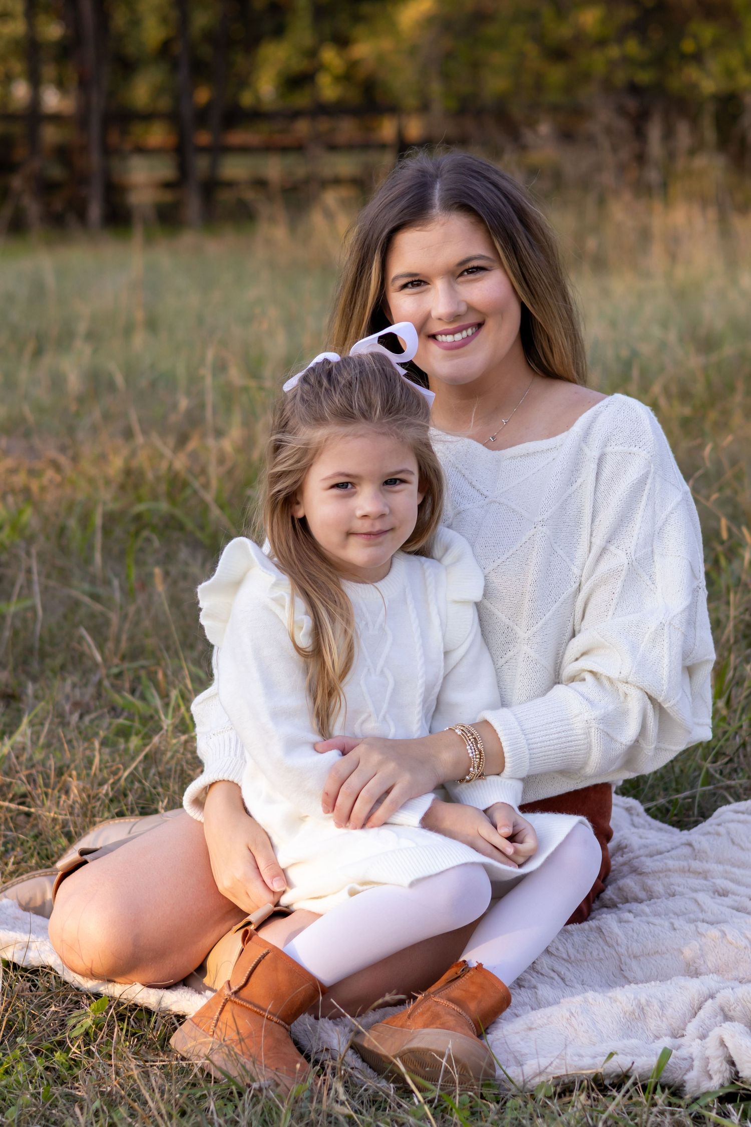 Family Session photographer photography Cleveland Mississippi fall mom daughter