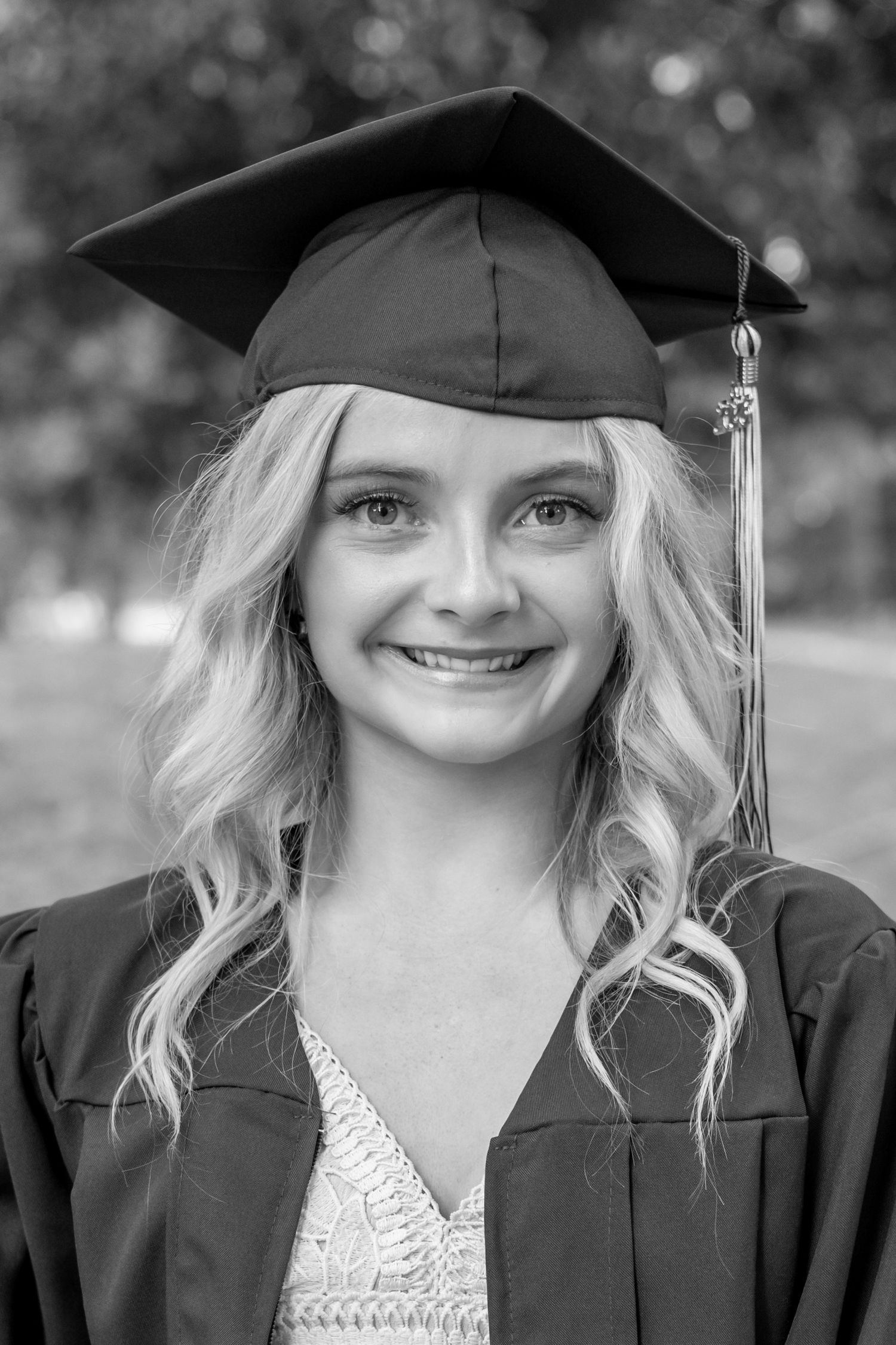 High school senior session photographer photography Batesville Mississippi Class of 2026 Class of 2027 Class of 2028 Class of 2029 2030