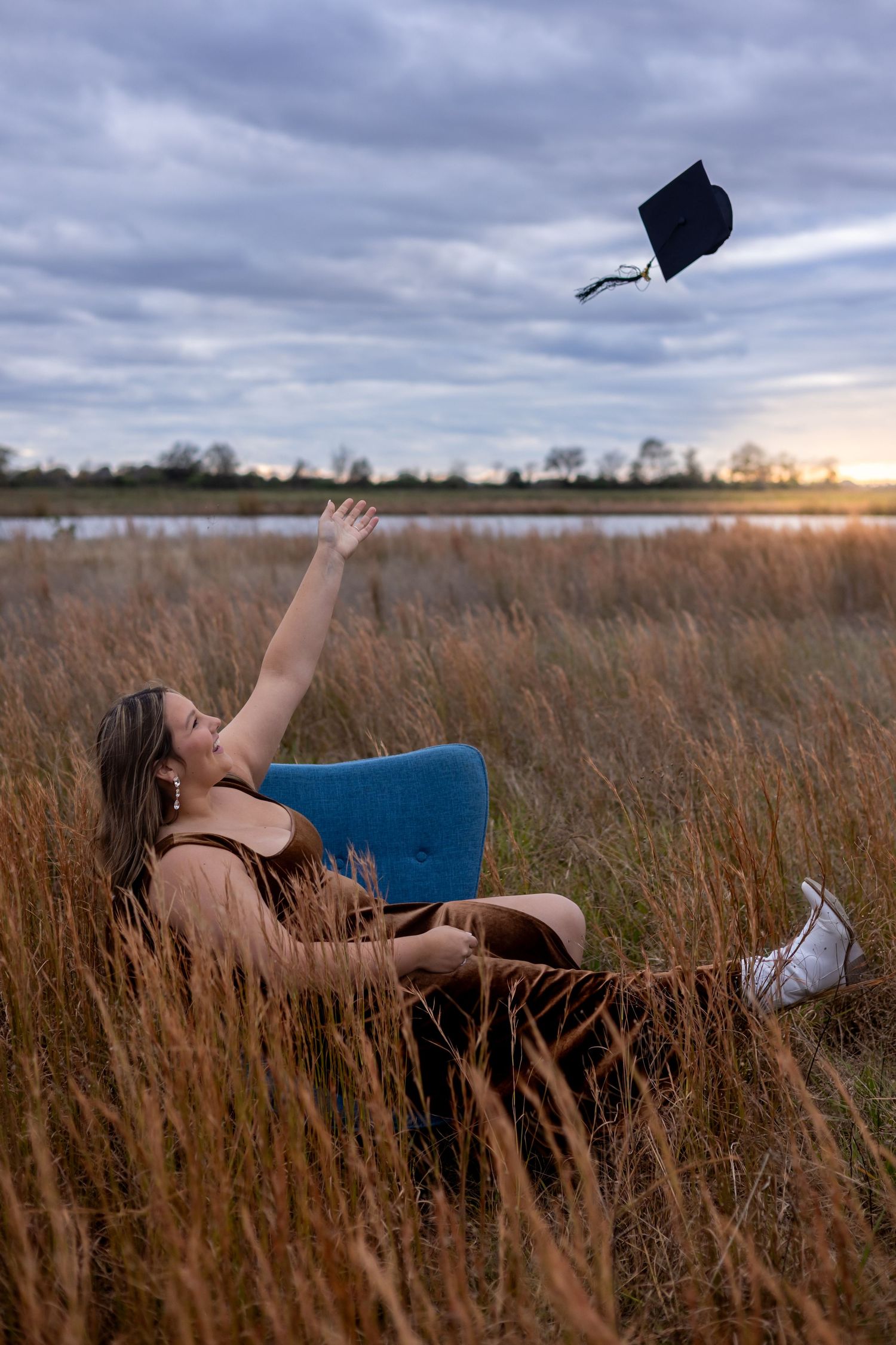 High School Senior Cap & gown photography session Mini Country sunset Mississippi Delta 38732