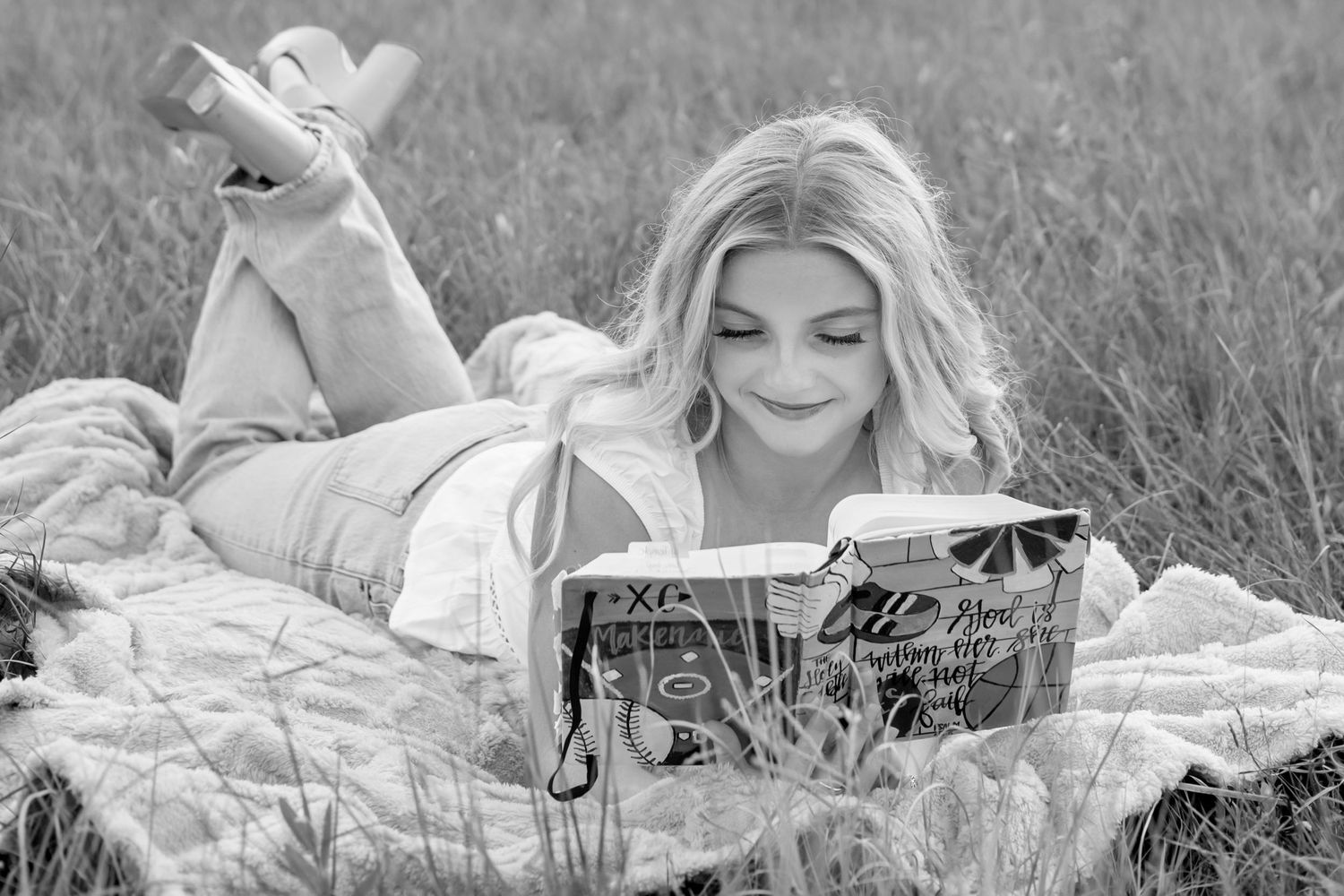 High school senior session photographer photography Saltillo Mississippi Class of 2026 Class of 2027 Class of 2028 Class of 2029 2030