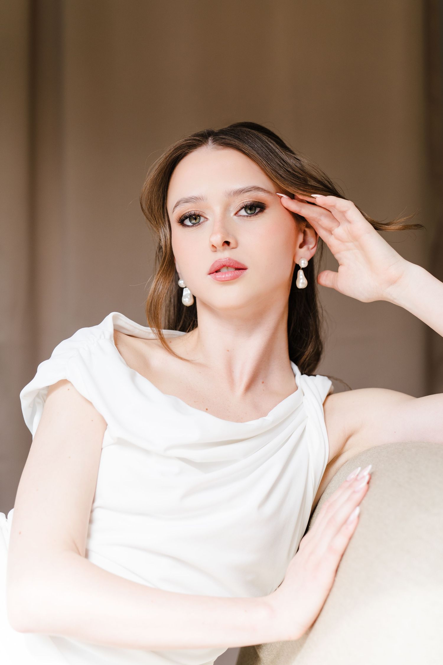 Photographe éditorial luxe – portrait artistique et haut de gamme de Daria, beauté intemporelle.