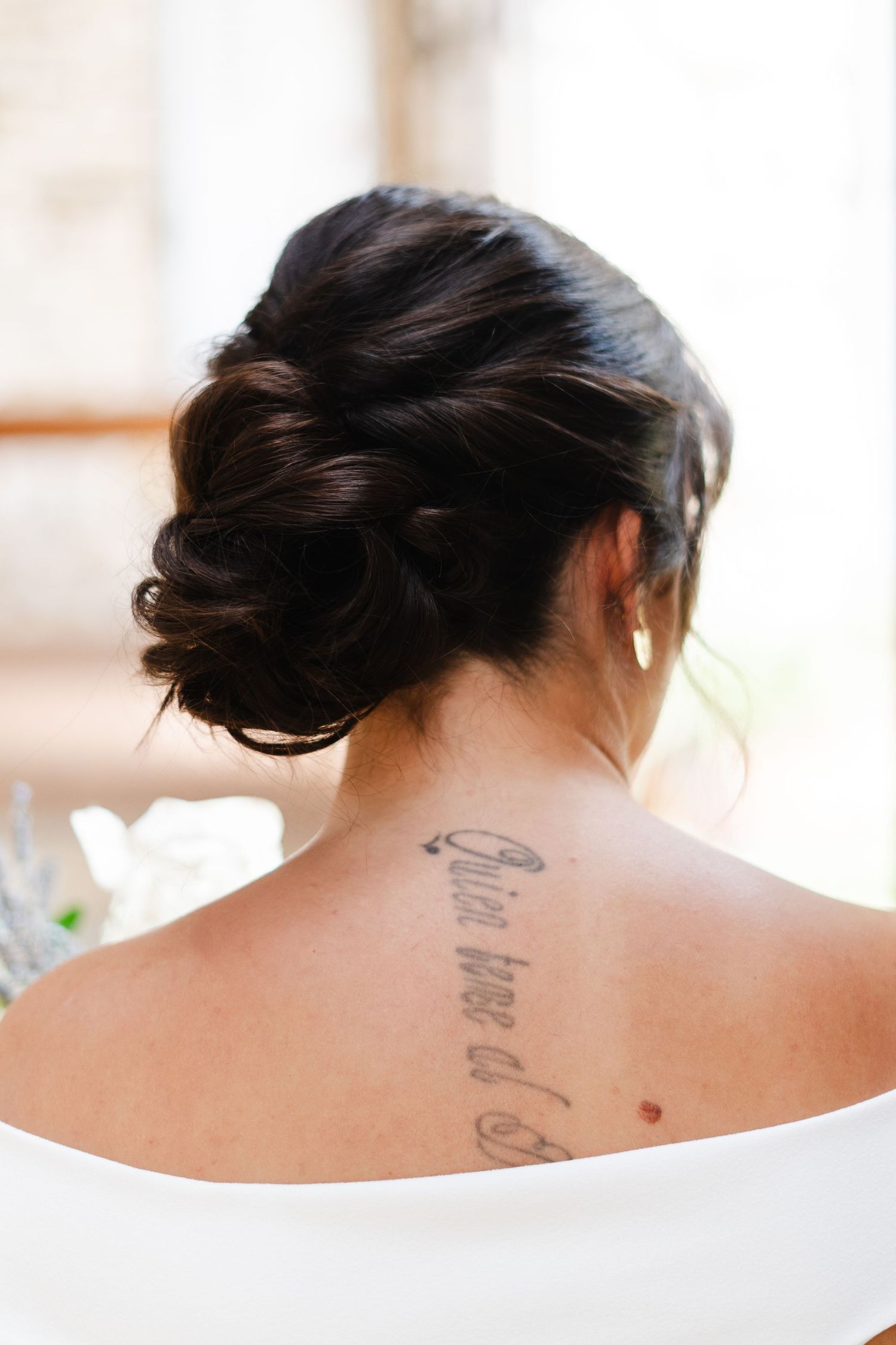 Photo du mariage de Allison et Jeremy détails coiffure et préparation