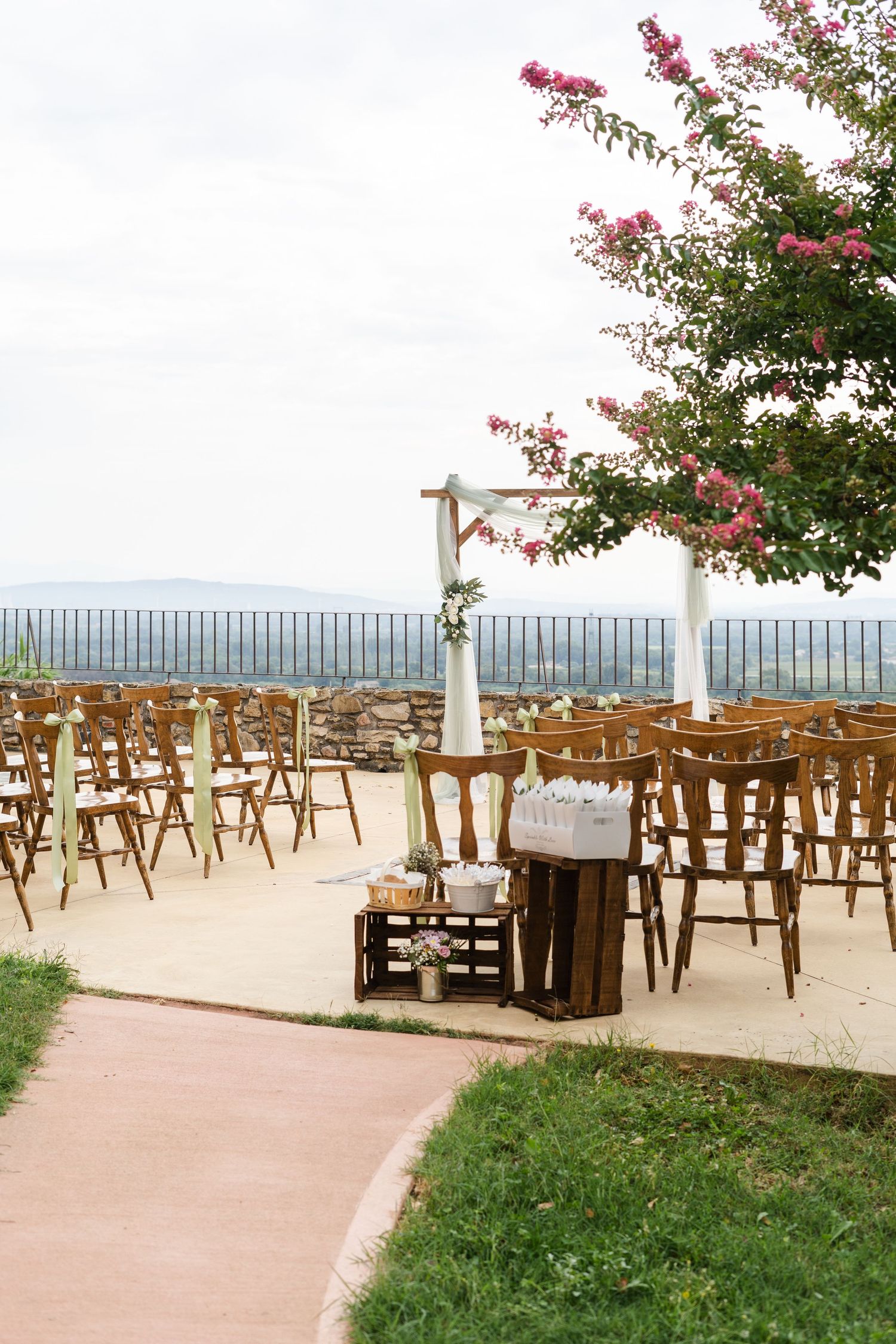 Photo du mariage de Allison et Jeremy détails du lieu de la cérémonie