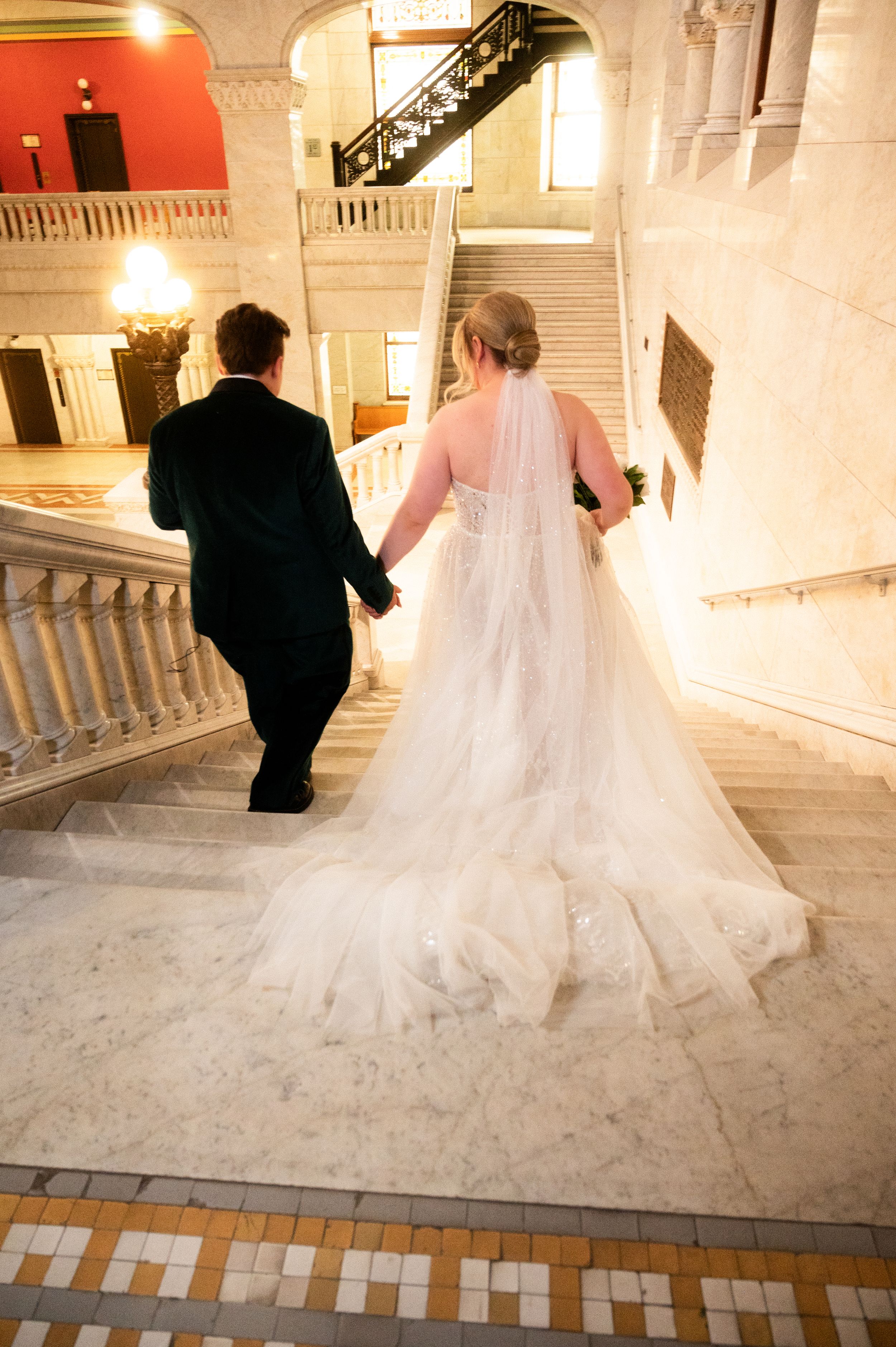 How To Get Married at Minneapolis City Hall (Civil Ceremonies & Rotunda How To Get Married at Minneapolis City Hall (Civil Ceremonies & Rotunda