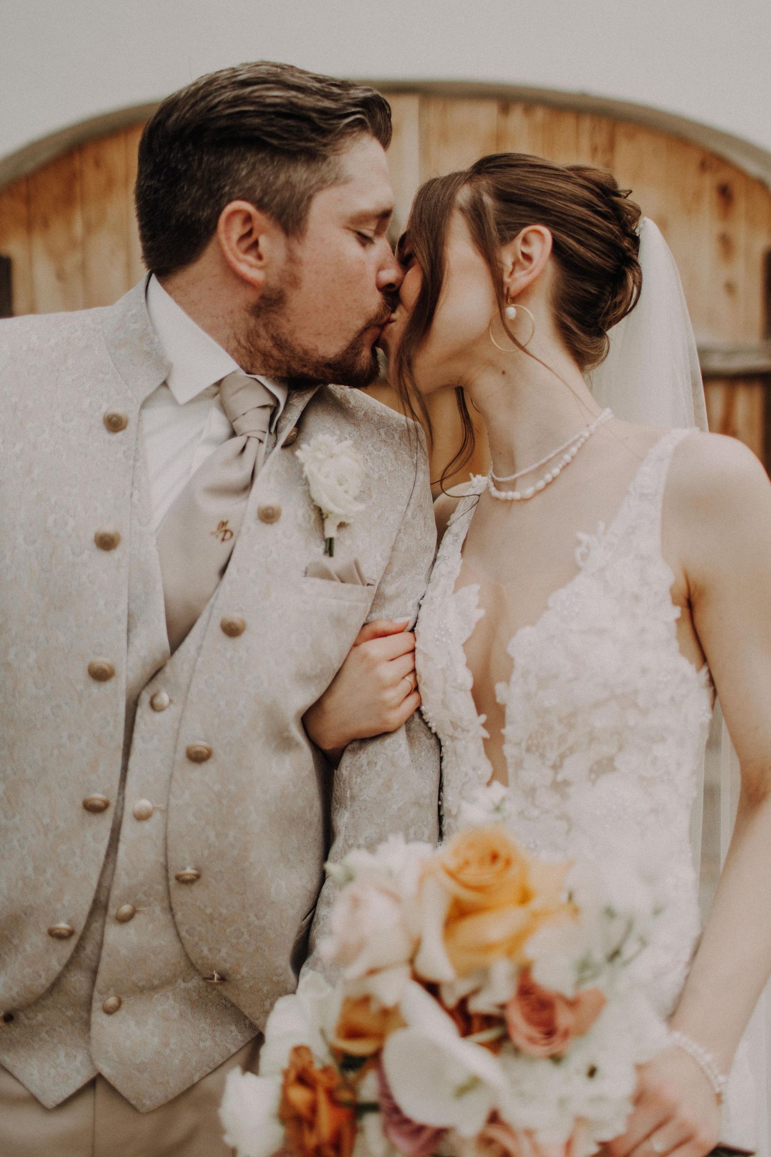 Hochzeit / Hochzeitsfotografin Schwandorf / Schwarzenfeld / Regensburg / Amberg / Bayerischer Wald / Bräuhaus Schwarzach / Schloss Hemhofen