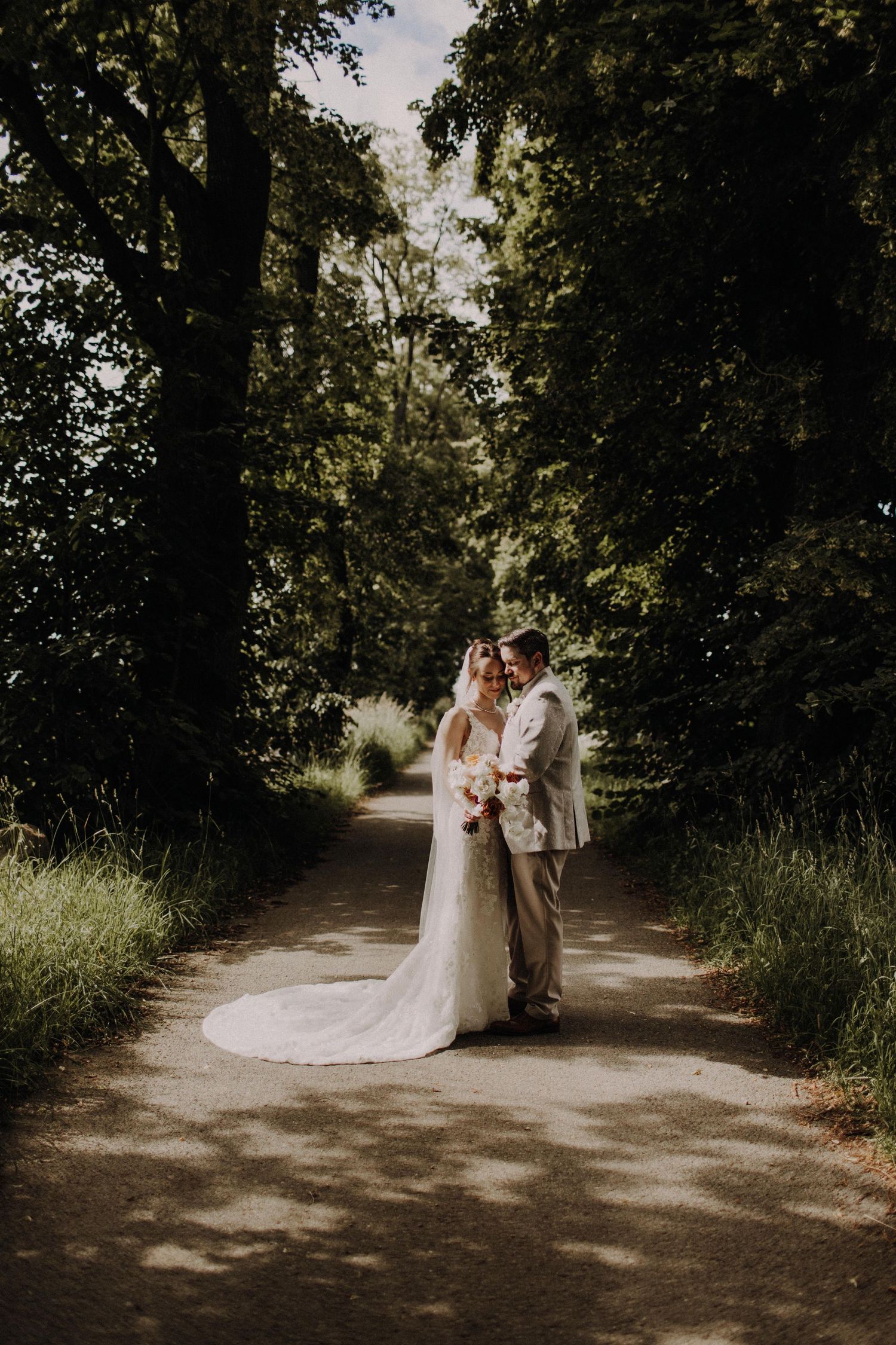 Hochzeit / Hochzeitsfotografin Schwandorf / Schwarzenfeld / Regensburg / Amberg / Bayerischer Wald / Bräuhaus Schwarzach / Schloss Hemhofen