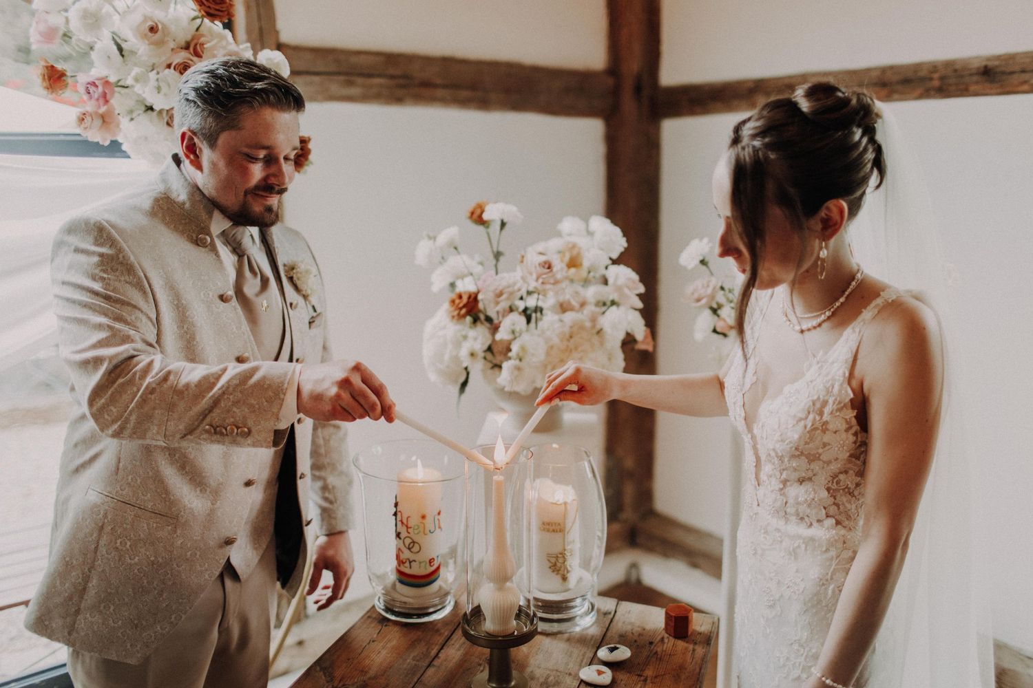 Hochzeit / Hochzeitsfotografin Schwandorf / Schwarzenfeld / Regensburg / Amberg / Bayerischer Wald / Bräuhaus Schwarzach / Schloss Hemhofen