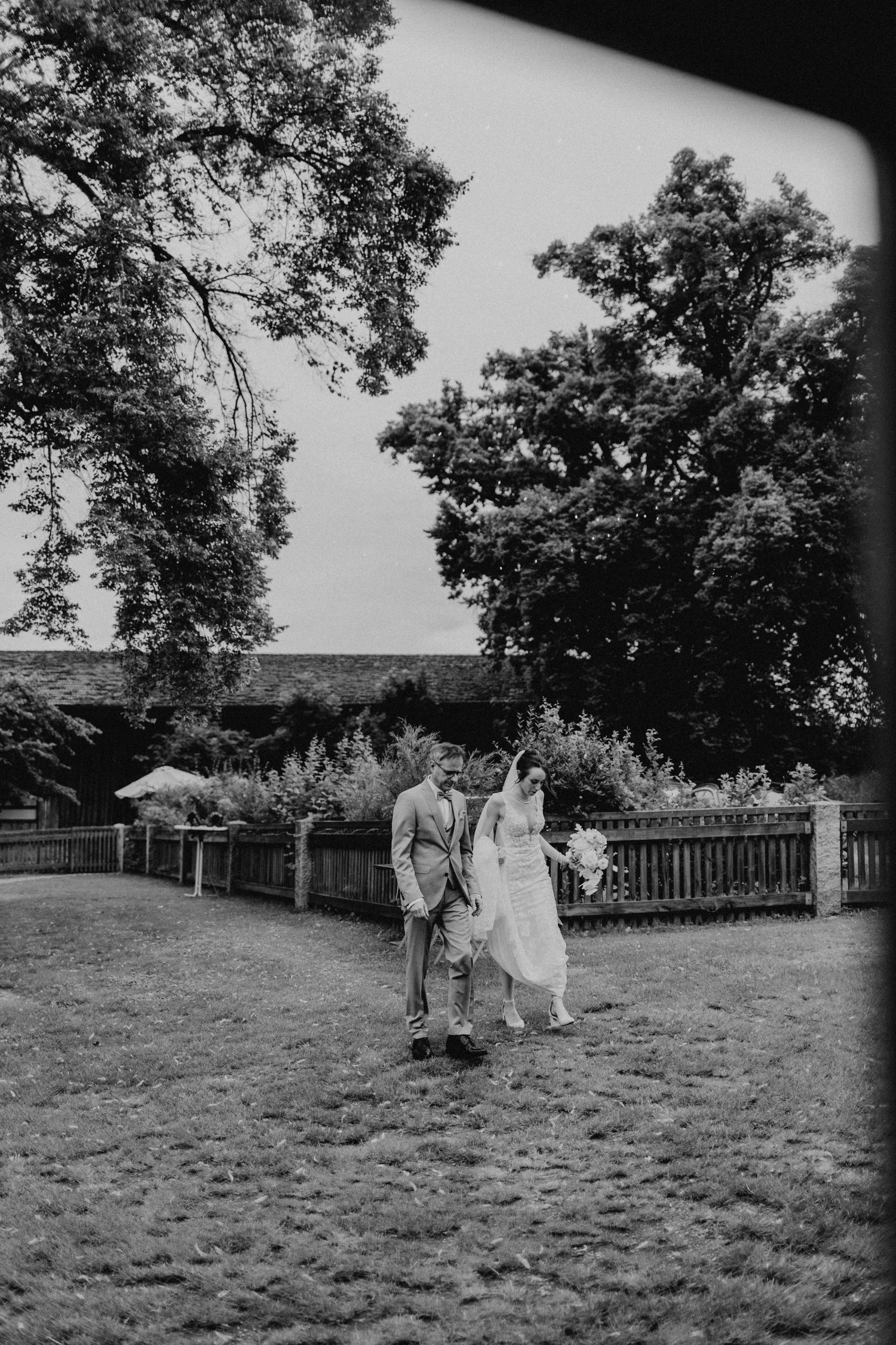 Hochzeit / Hochzeitsfotografin Schwandorf / Schwarzenfeld / Regensburg / Amberg / Bayerischer Wald / Bräuhaus Schwarzach / Schloss Hemhofen