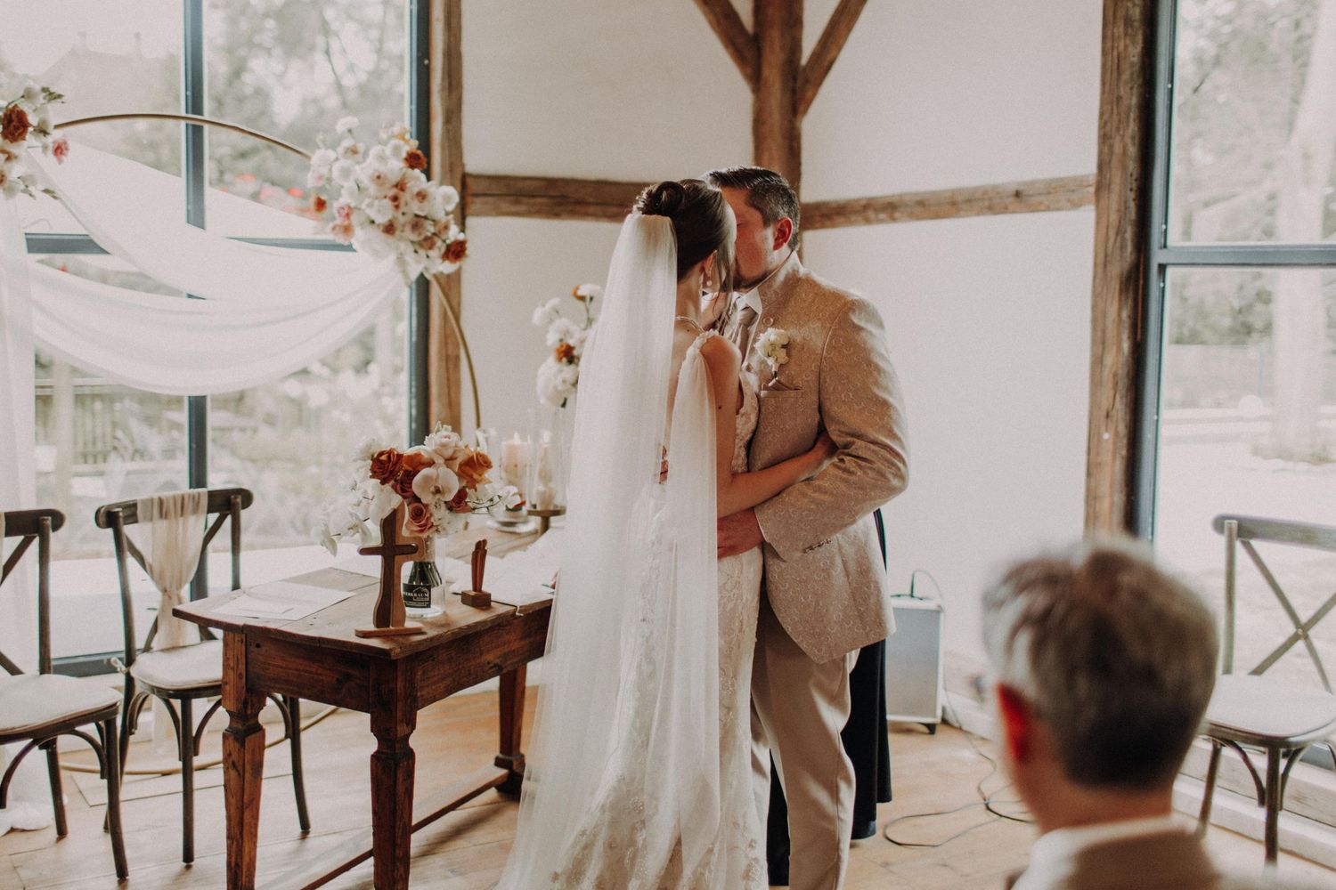 Hochzeit / Hochzeitsfotografin Schwandorf / Schwarzenfeld / Regensburg / Amberg / Bayerischer Wald / Bräuhaus Schwarzach / Schloss Hemhofen