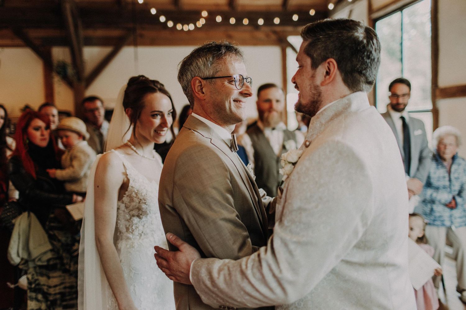 Hochzeit / Hochzeitsfotografin Schwandorf / Schwarzenfeld / Regensburg / Amberg / Bayerischer Wald / Bräuhaus Schwarzach / Schloss Hemhofen