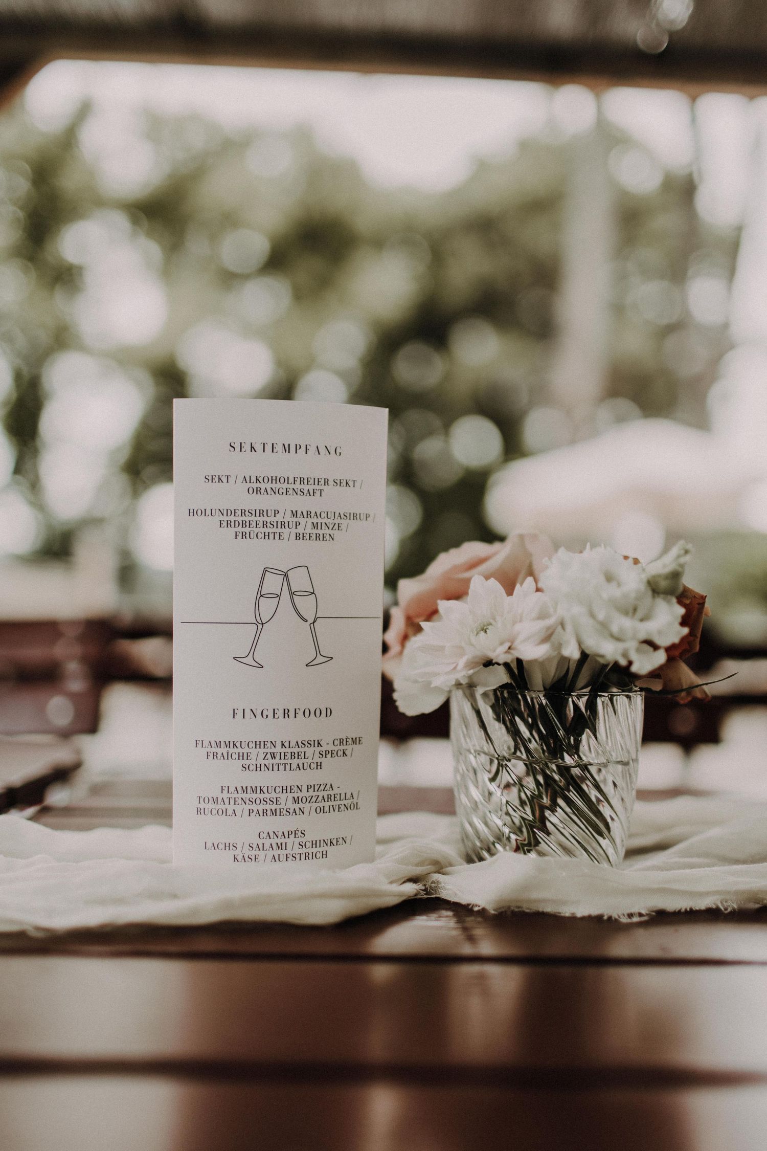 Hochzeit / Hochzeitsfotografin Schwandorf / Schwarzenfeld / Regensburg / Amberg / Bayerischer Wald / Bräuhaus Schwarzach / Schloss Hemhofen