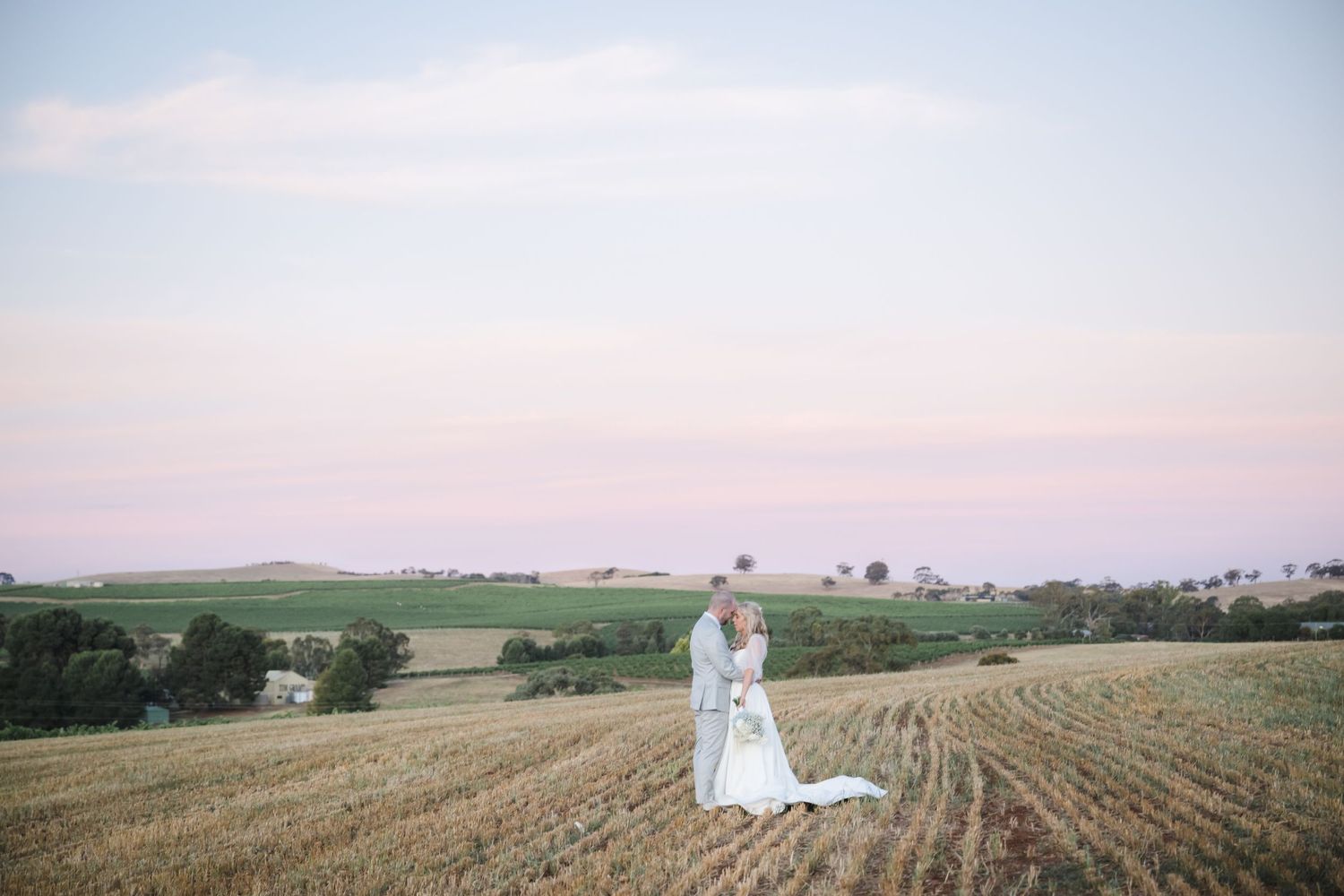 Clare Valley
South Australia
Wedding Photography
Luxury wedding photographer Clare Valley