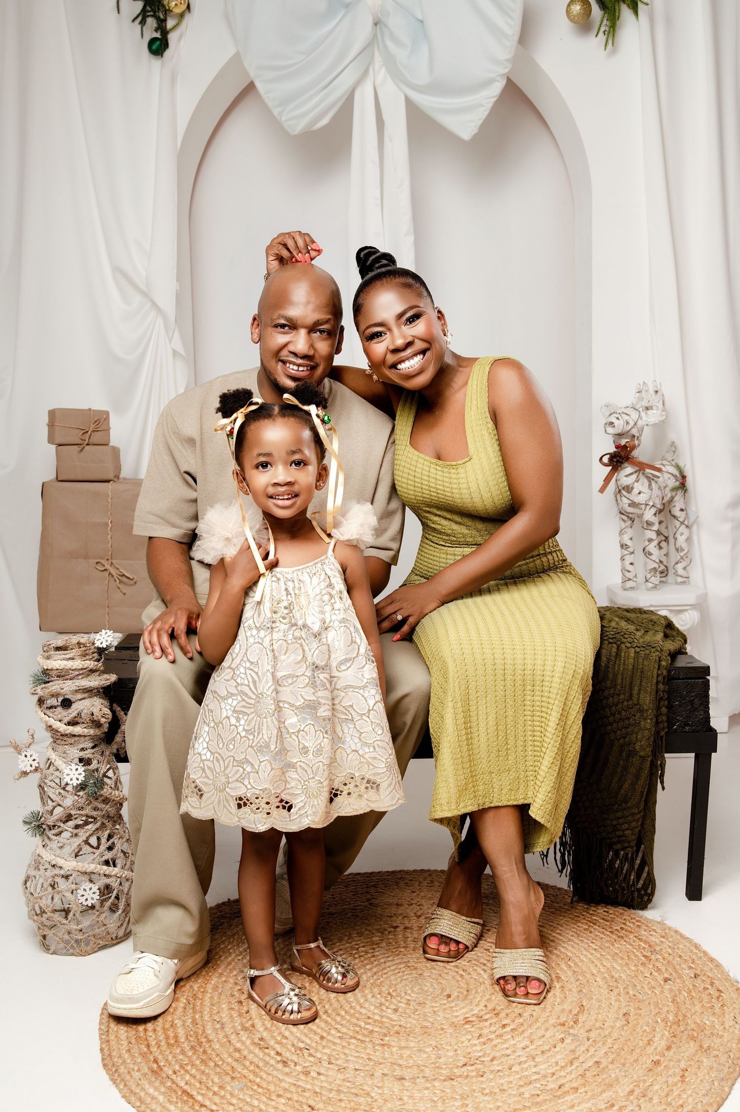 maternity, newborn studio photographer johannesburg sandton, Jepson midrand, bryanston, fourways. Best photographer. Shutter Rim Photography