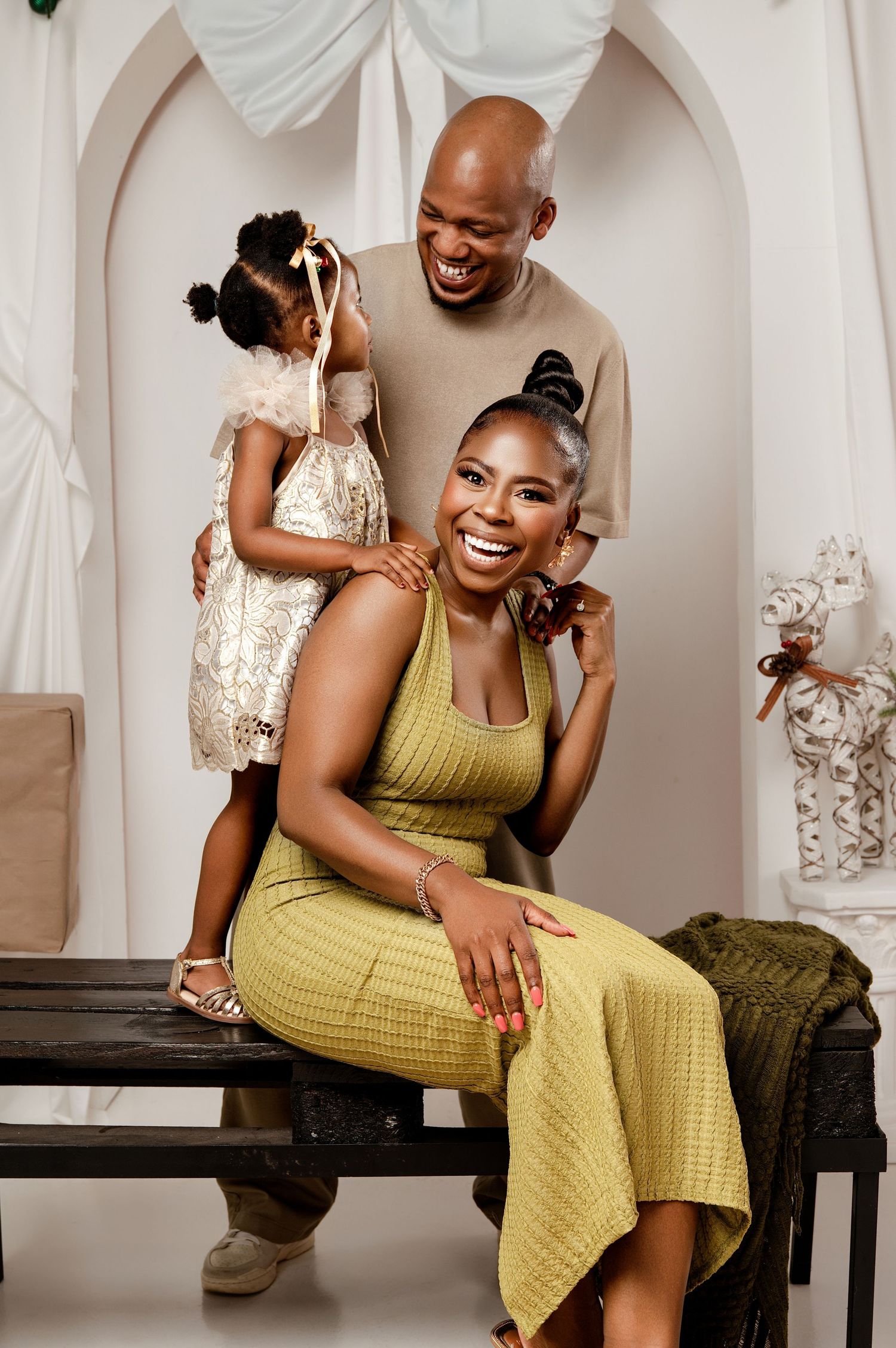 maternity, newborn studio photographer johannesburg sandton, Jepson midrand, bryanston, fourways. Best photographer. Shutter Rim Photography
