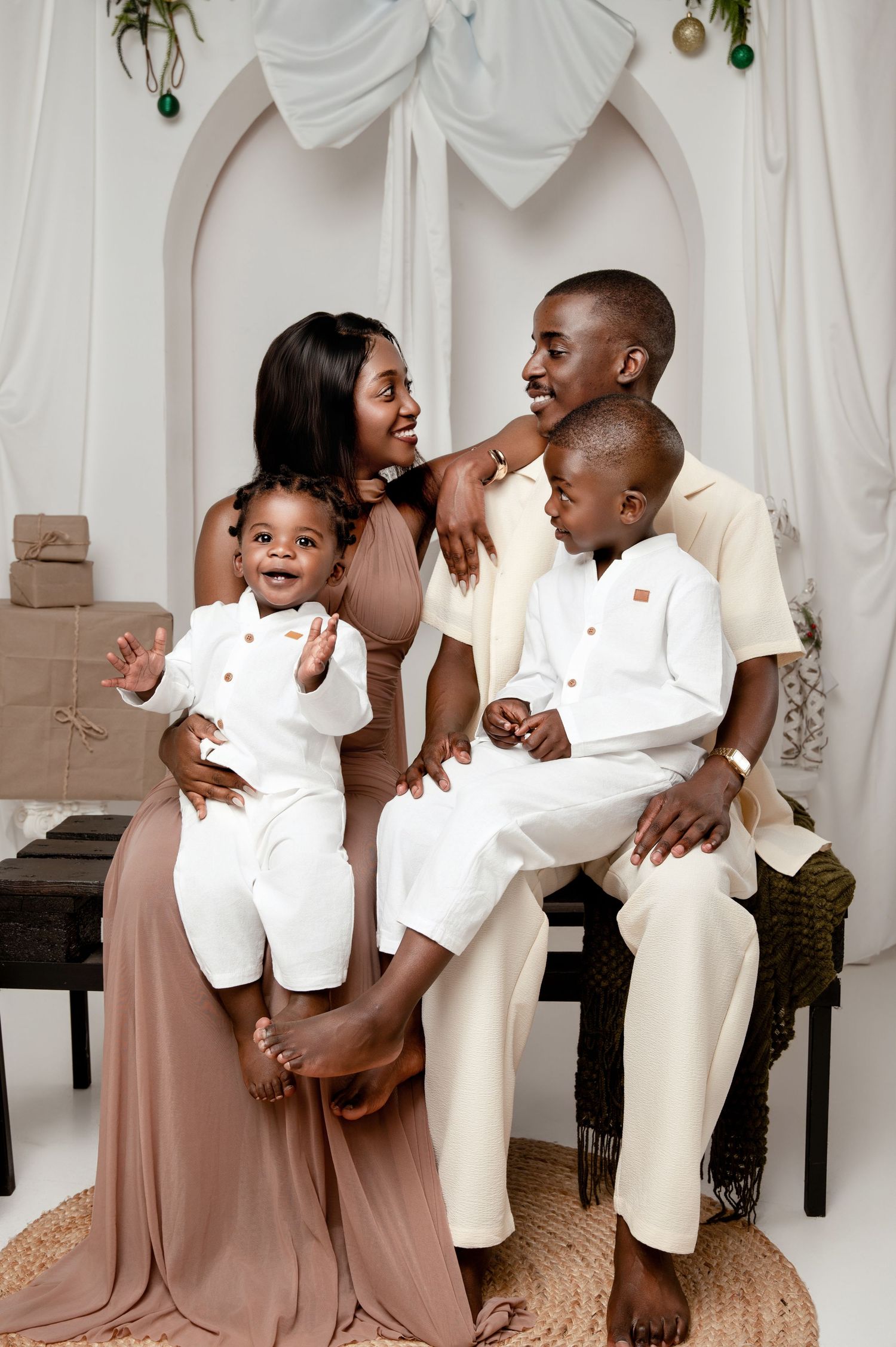 maternity, newborn studio photographer johannesburg sandton, Jepson midrand, bryanston, fourways. Best photographer. Shutter Rim Photography