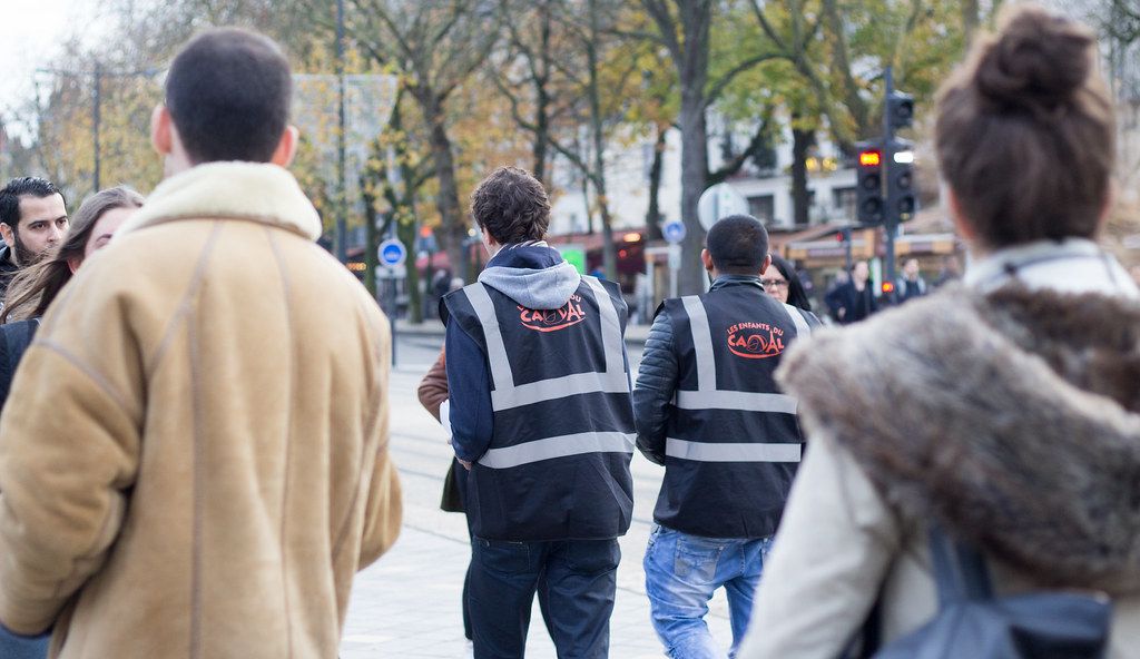 Groupe de bénévoles lors d'un événement associatif