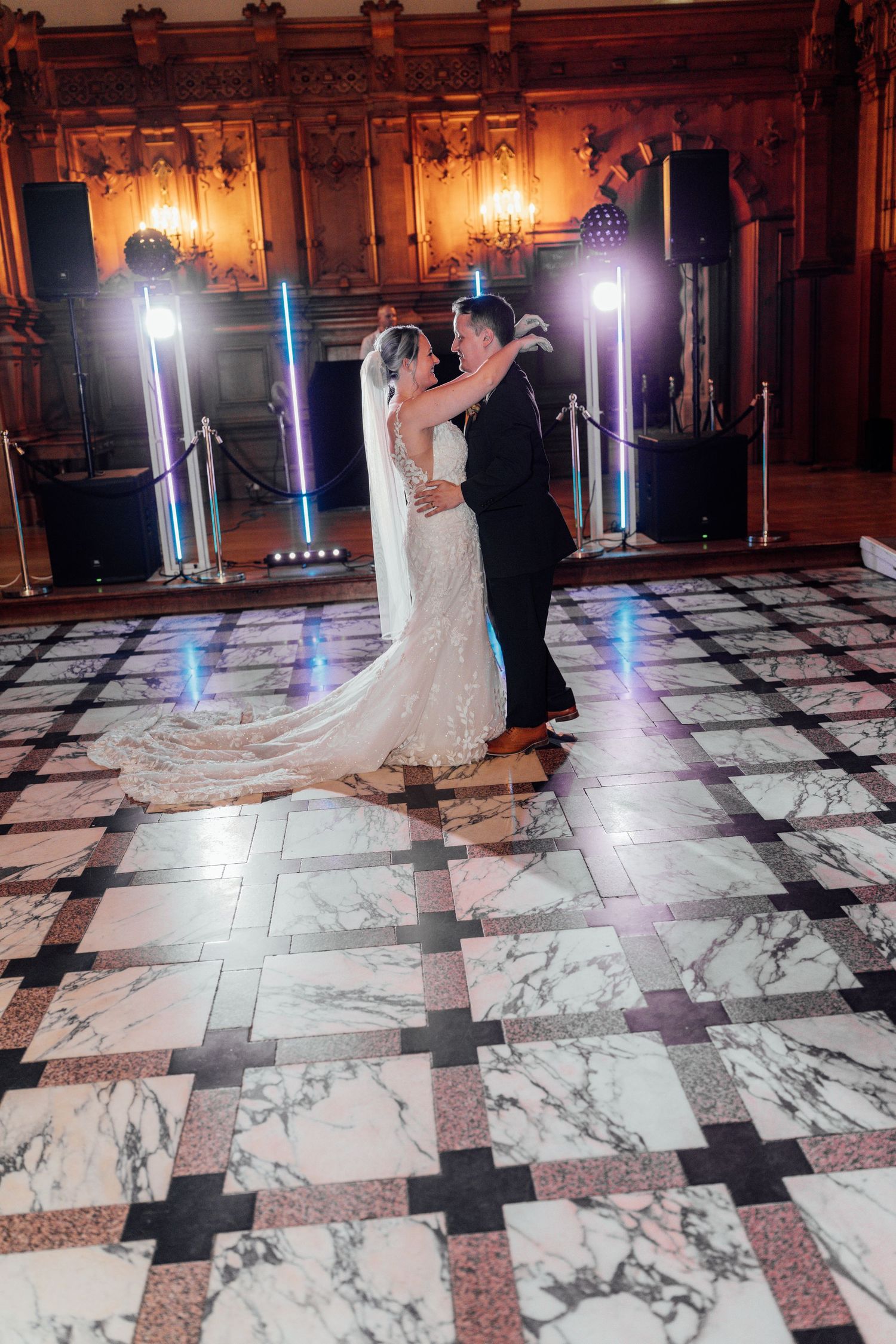 Harlaxton Manor wedding photographer. Harlaxton Manor wedding photographer. Halaxton Manor wedding.