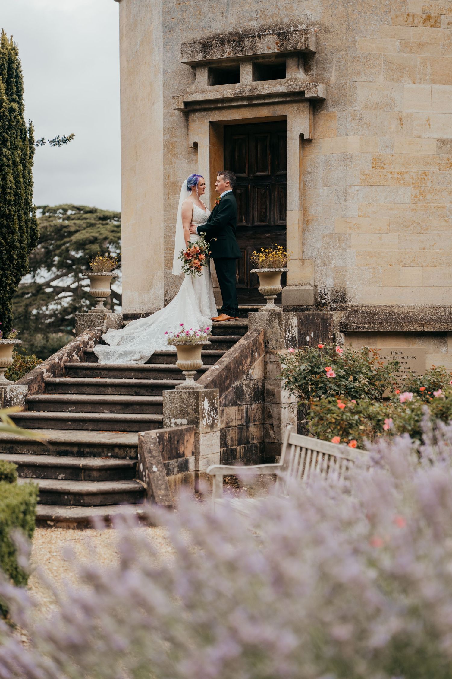 Harlaxton Manor wedding photographer. Harlaxton Manor wedding photographer. Halaxton Manor wedding.