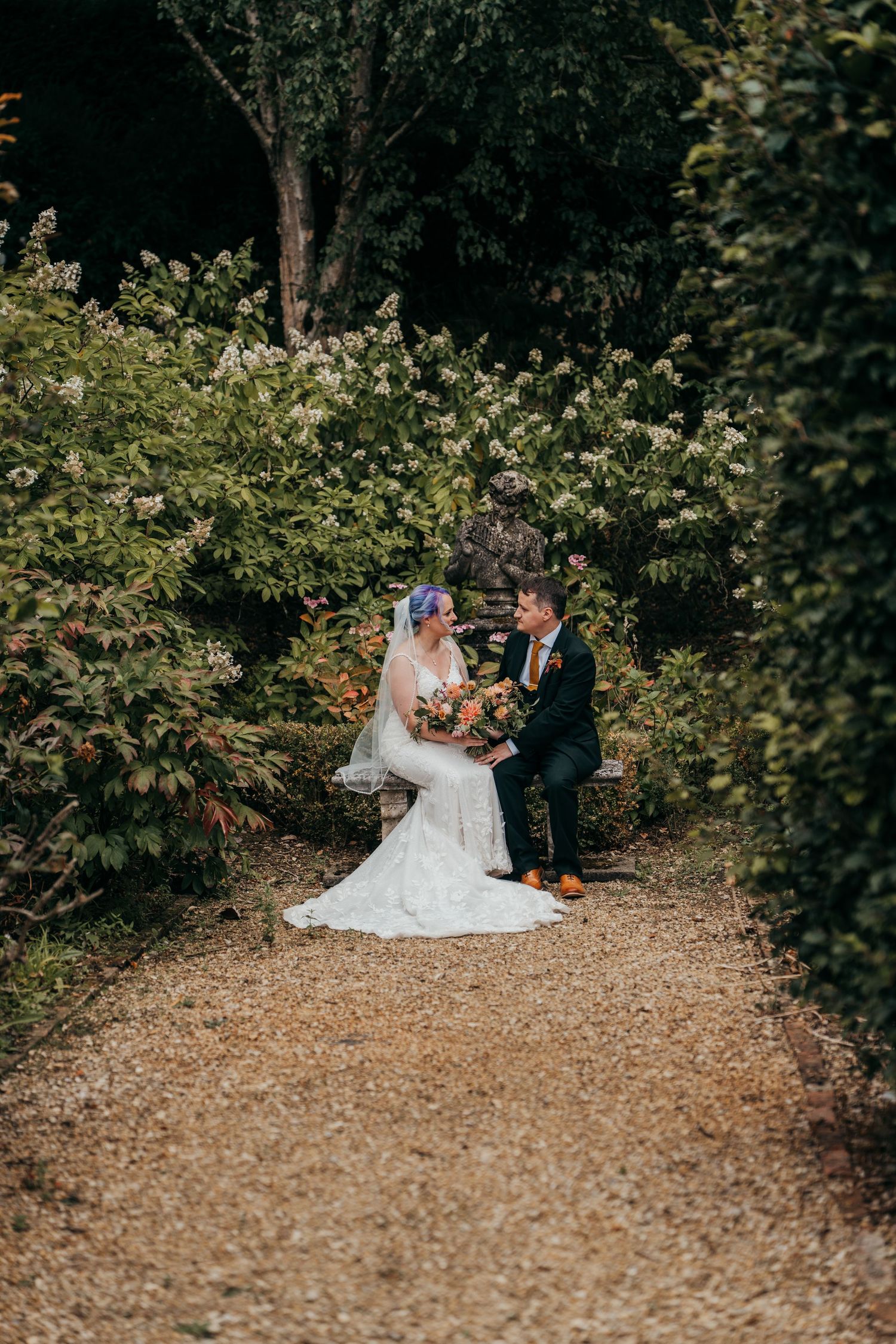 Harlaxton Manor wedding photographer. Harlaxton Manor wedding photographer. Halaxton Manor wedding.