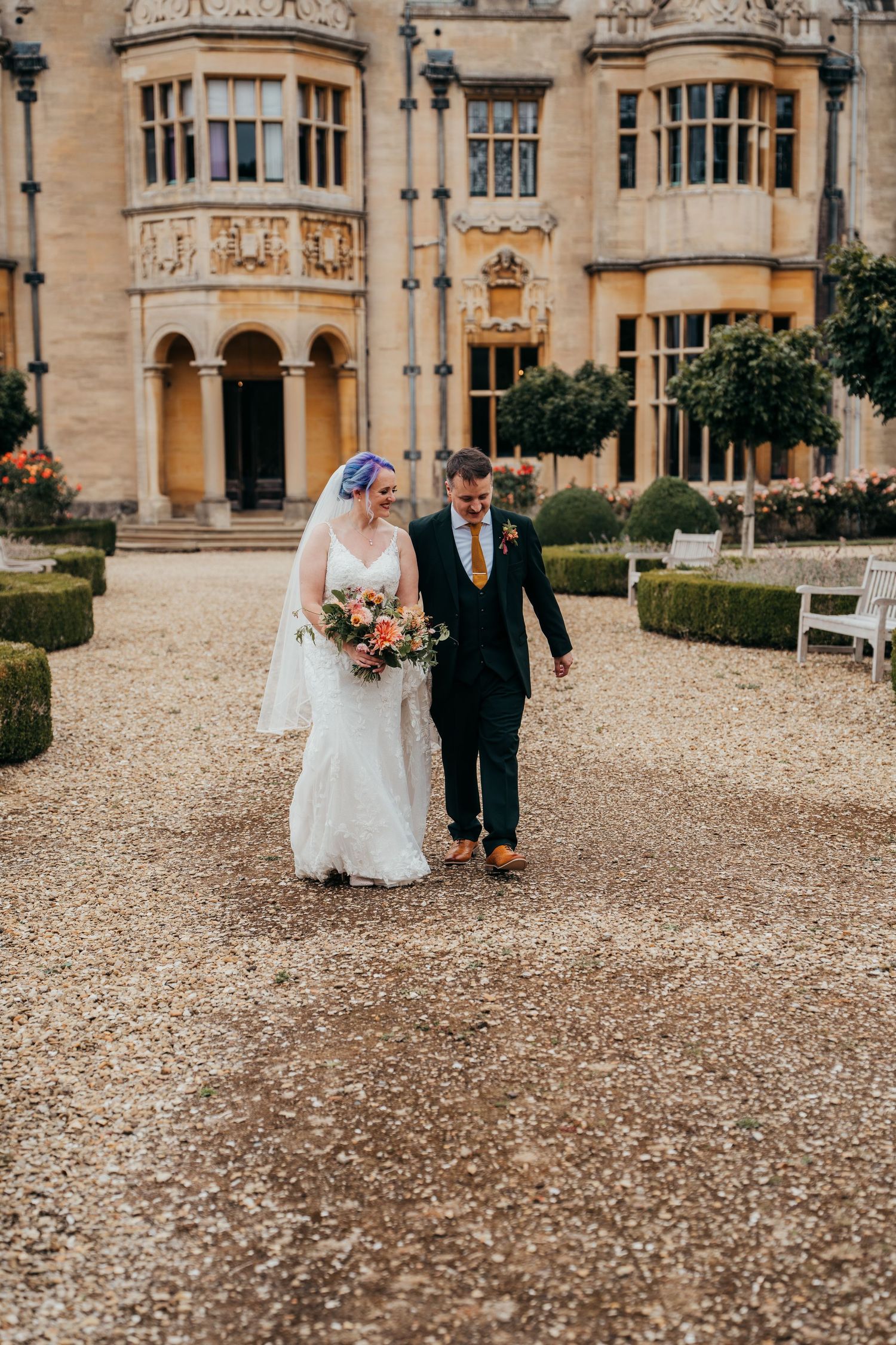 Harlaxton Manor wedding photographer. Harlaxton Manor wedding photographer. Halaxton Manor wedding.