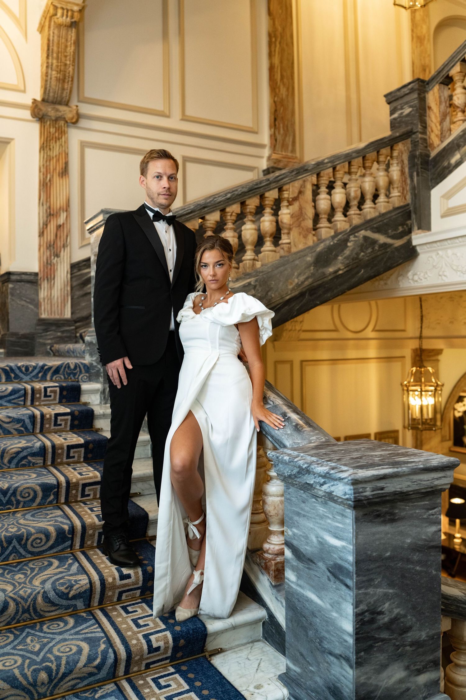 Landmark Hotel wedding Photographer.  Landmark Hotel wedding photography. London Wedding Photographer. London Town Hall.
