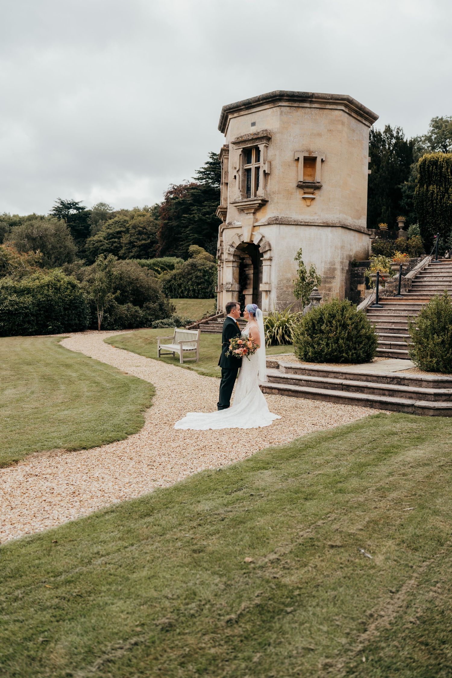 Harlaxton Manor wedding photographer. Harlaxton Manor wedding photographer. Halaxton Manor wedding.