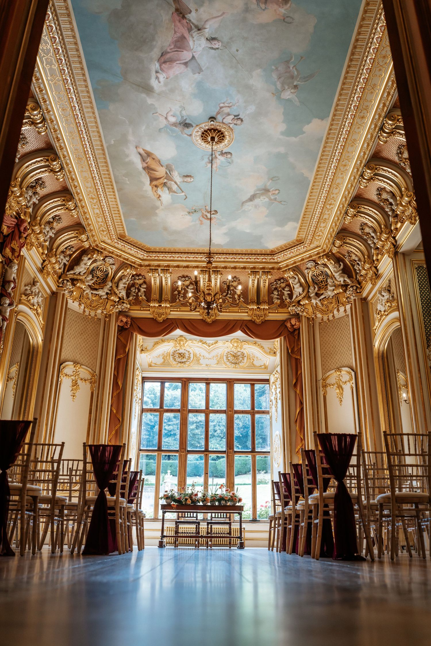 Harlaxton Manor wedding photographer. Harlaxton Manor wedding photographer. Halaxton Manor wedding.