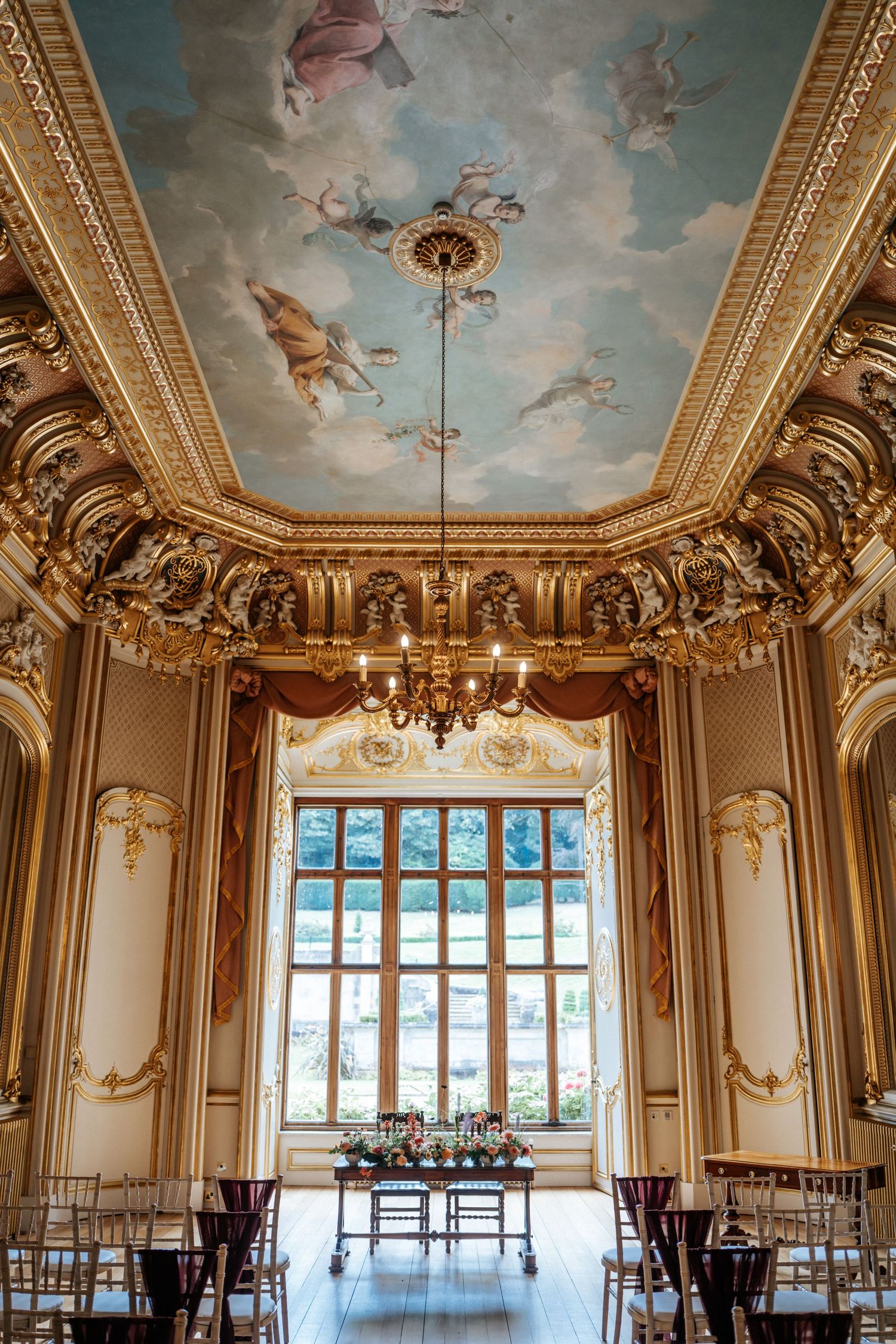 Harlaxton Manor wedding photographer. Harlaxton Manor wedding photographer. Halaxton Manor wedding.