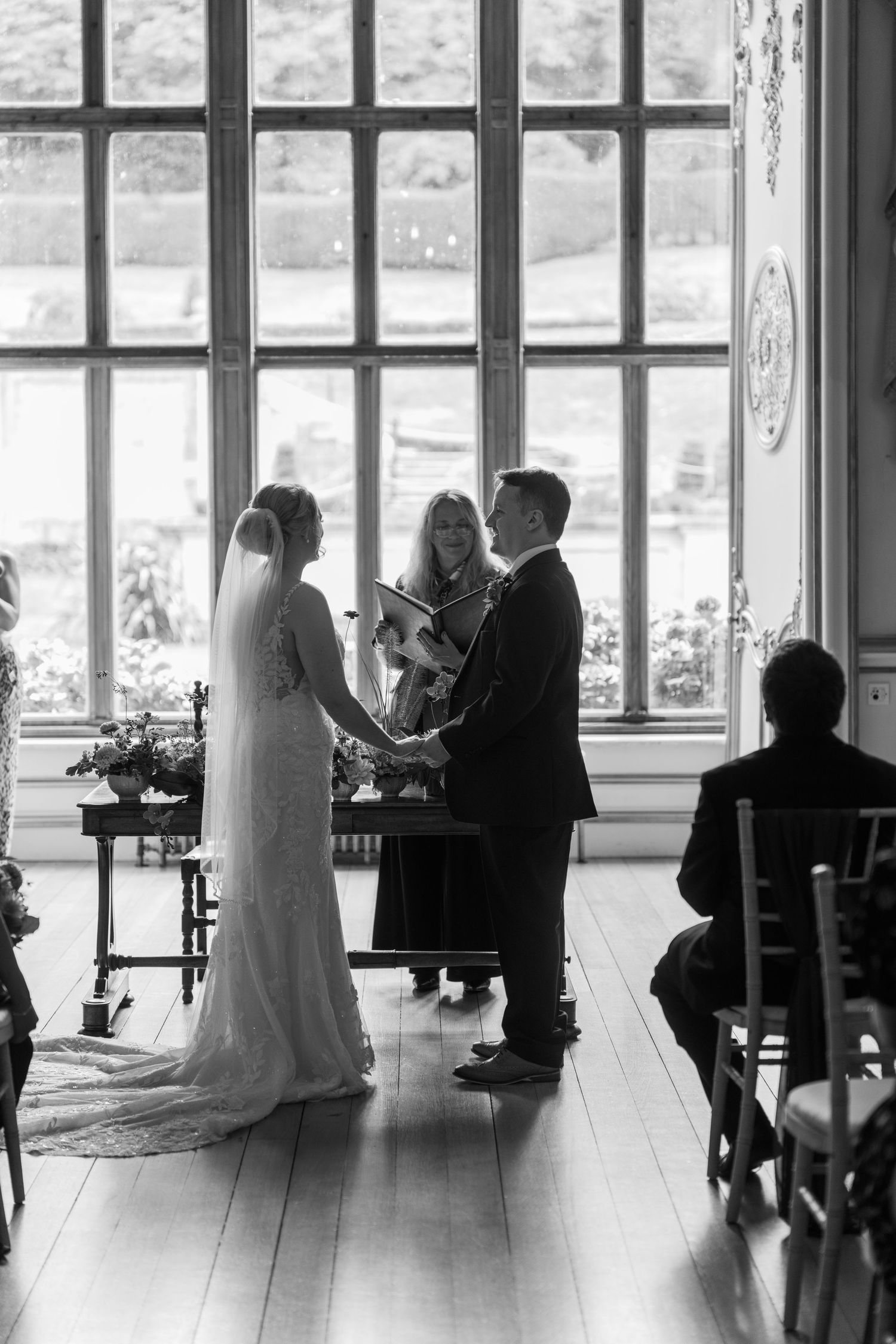 Harlaxton Manor wedding photographer. Harlaxton Manor wedding photographer. Halaxton Manor wedding.