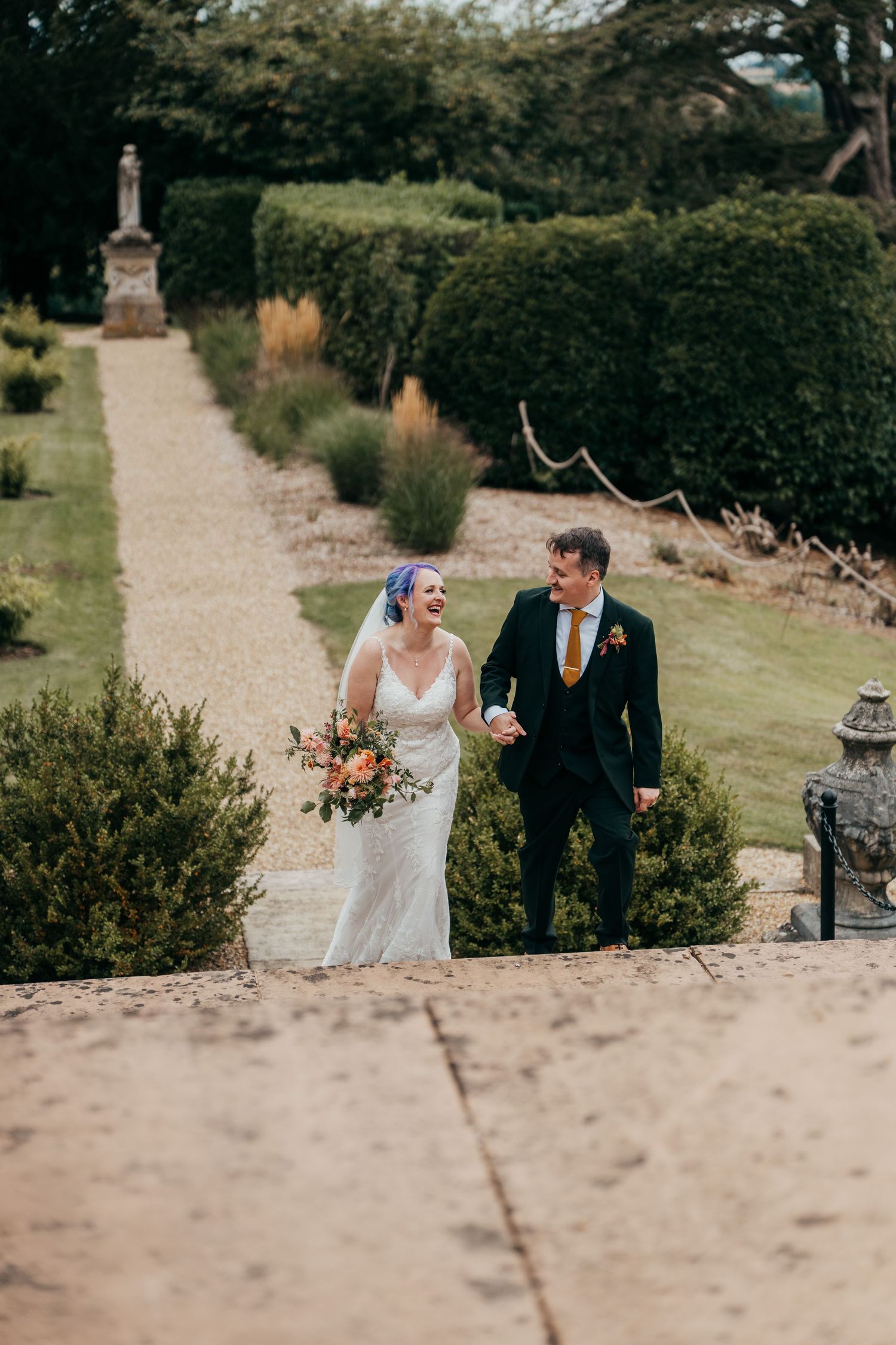 Harlaxton Manor wedding photographer. Harlaxton Manor wedding photographer. Halaxton Manor wedding.